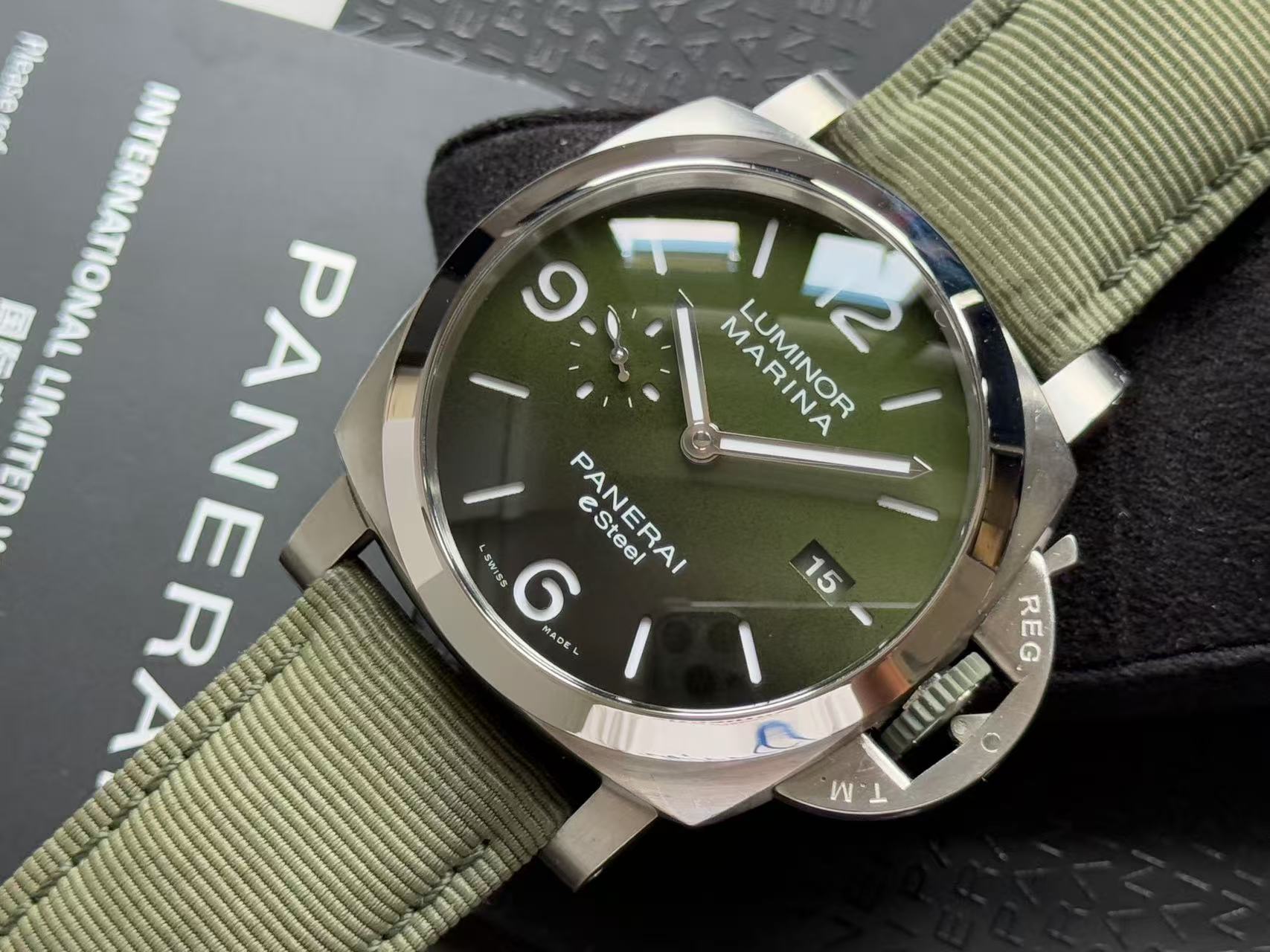 Panerai PAM01356 detail 3