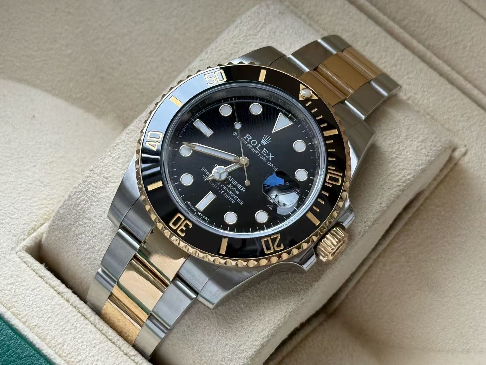 Rolex 116613LN-0001 detail 3