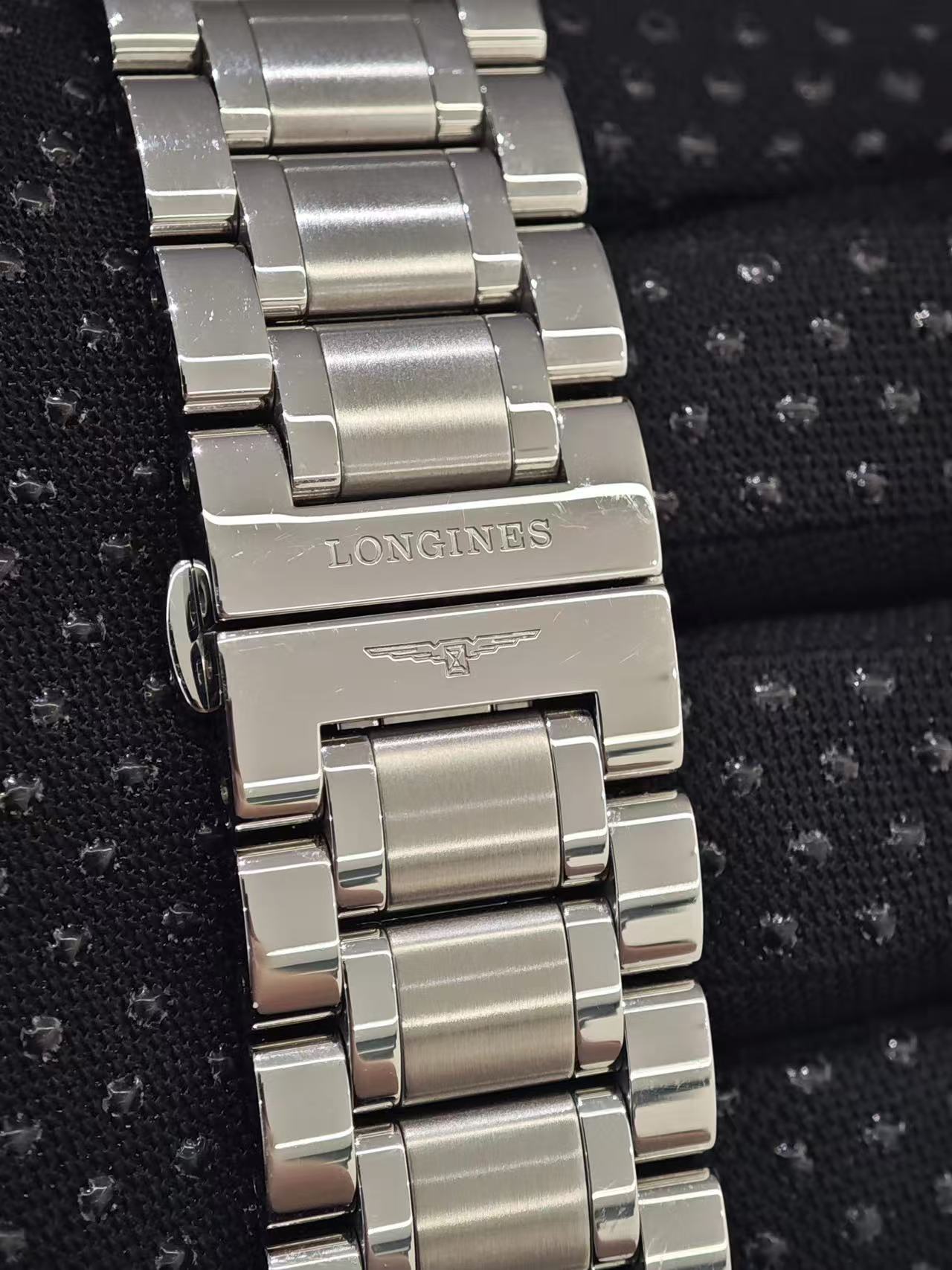 Longines L2.693.4.78.6 detail 4