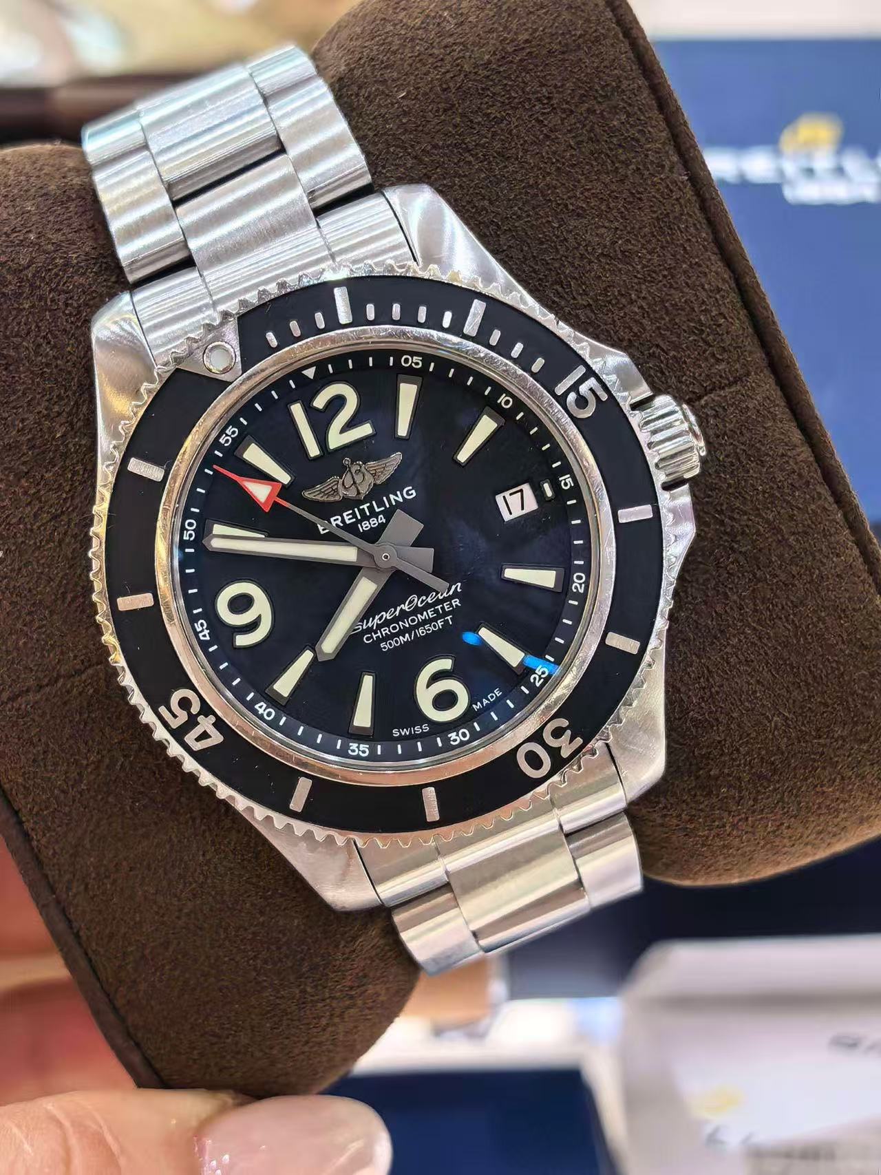 Breitling A17366021B1A1 detail 1