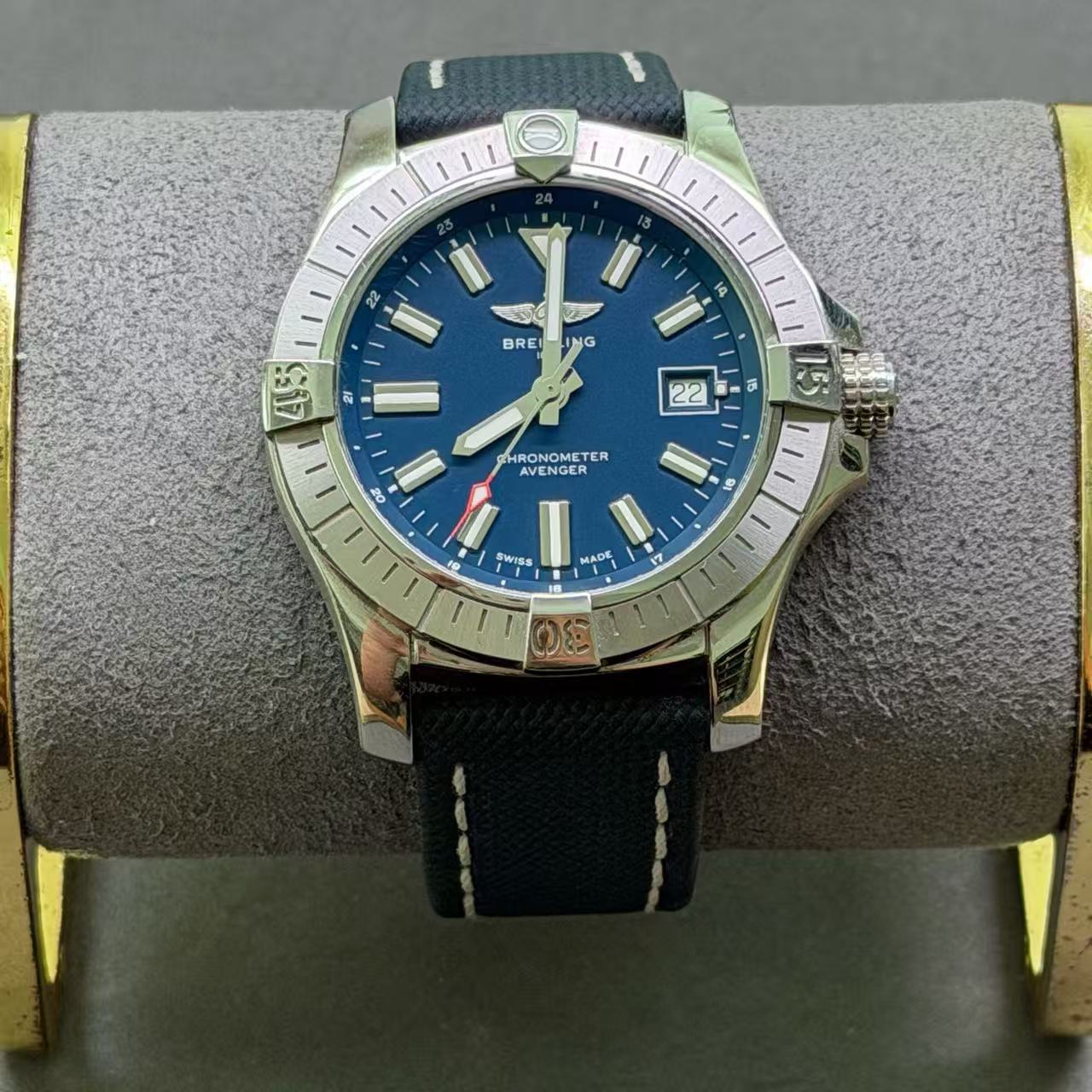 Breitling A17318101C1X1 detail 4