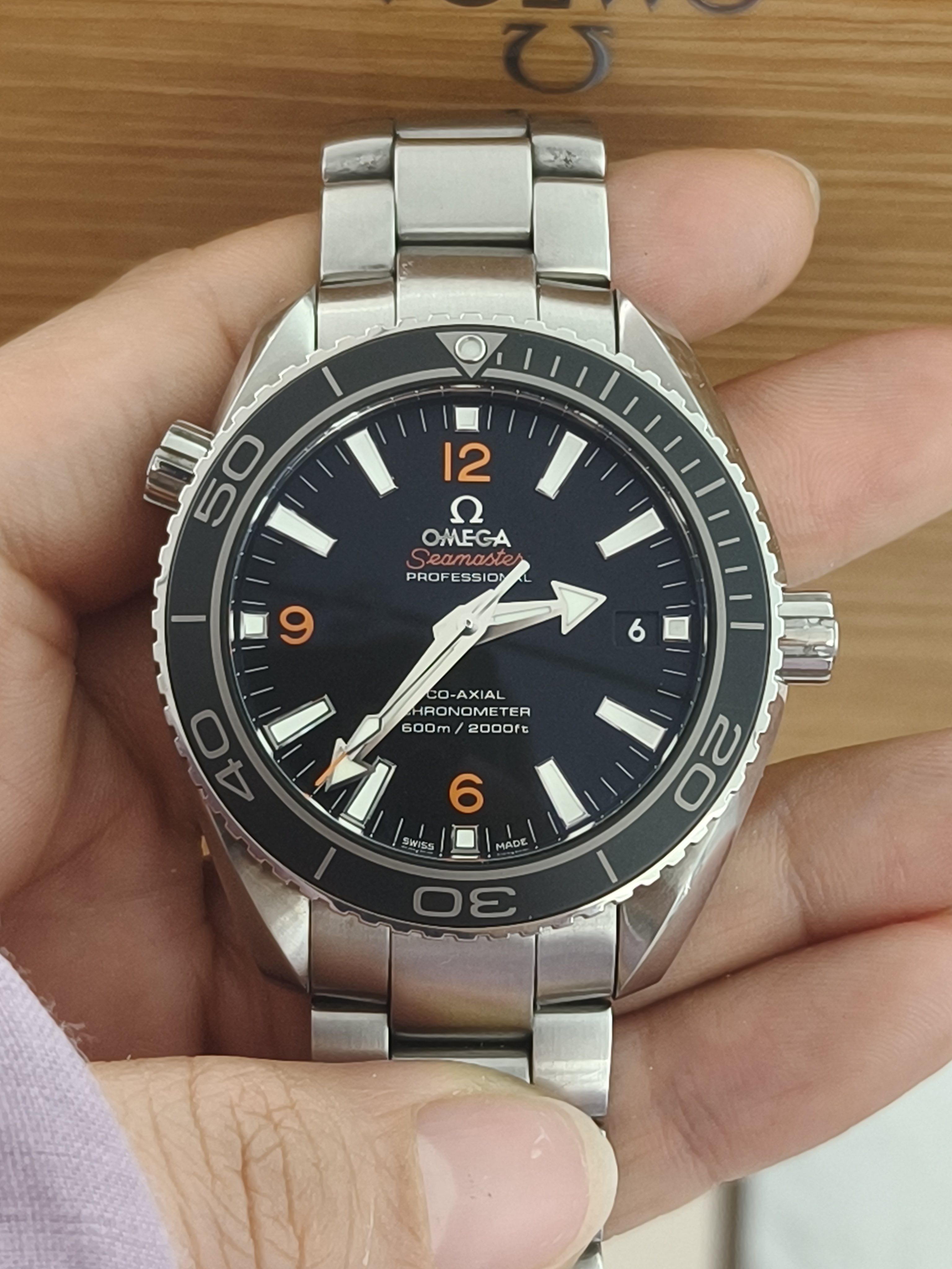 Omega 232.30.42.21.01.003 detail 1