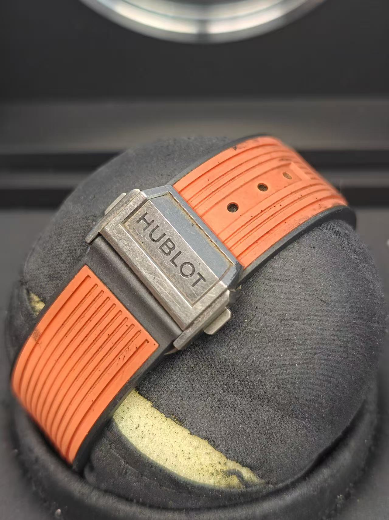 Hublot 411.NX.1170.RX detail 3
