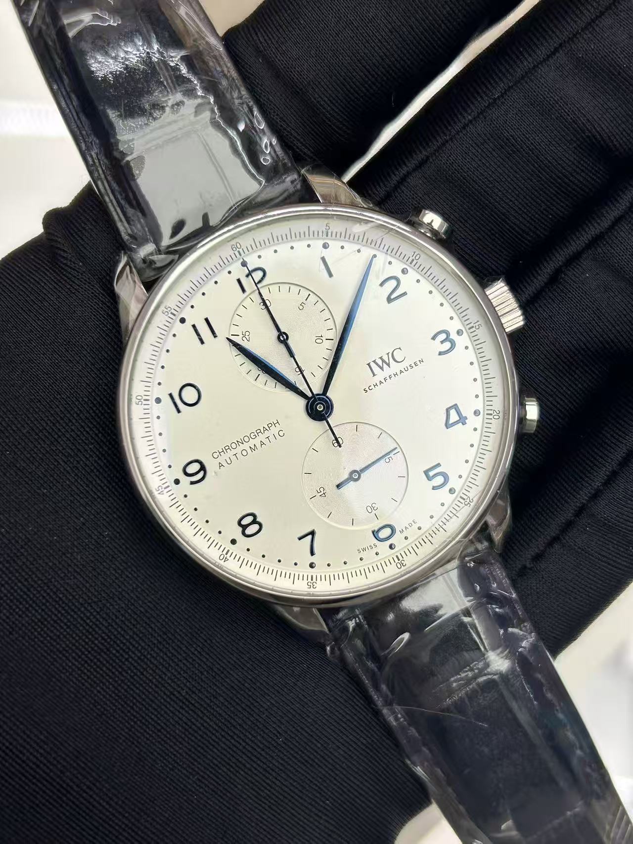 IWC IW371605 detail 1