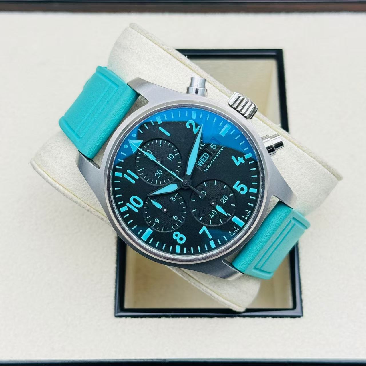 IWC IW388108 detail 2