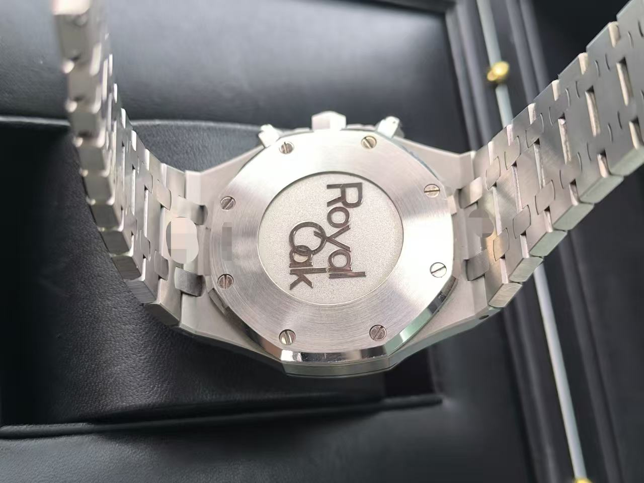 Audemars Piguet 26331ST.OO.1220ST.03 detail 4
