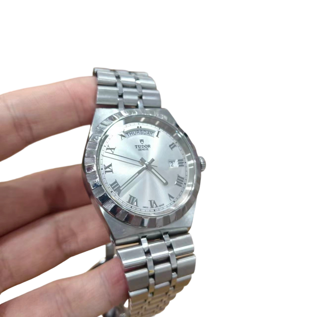Tudor m28600-0001 detail 1