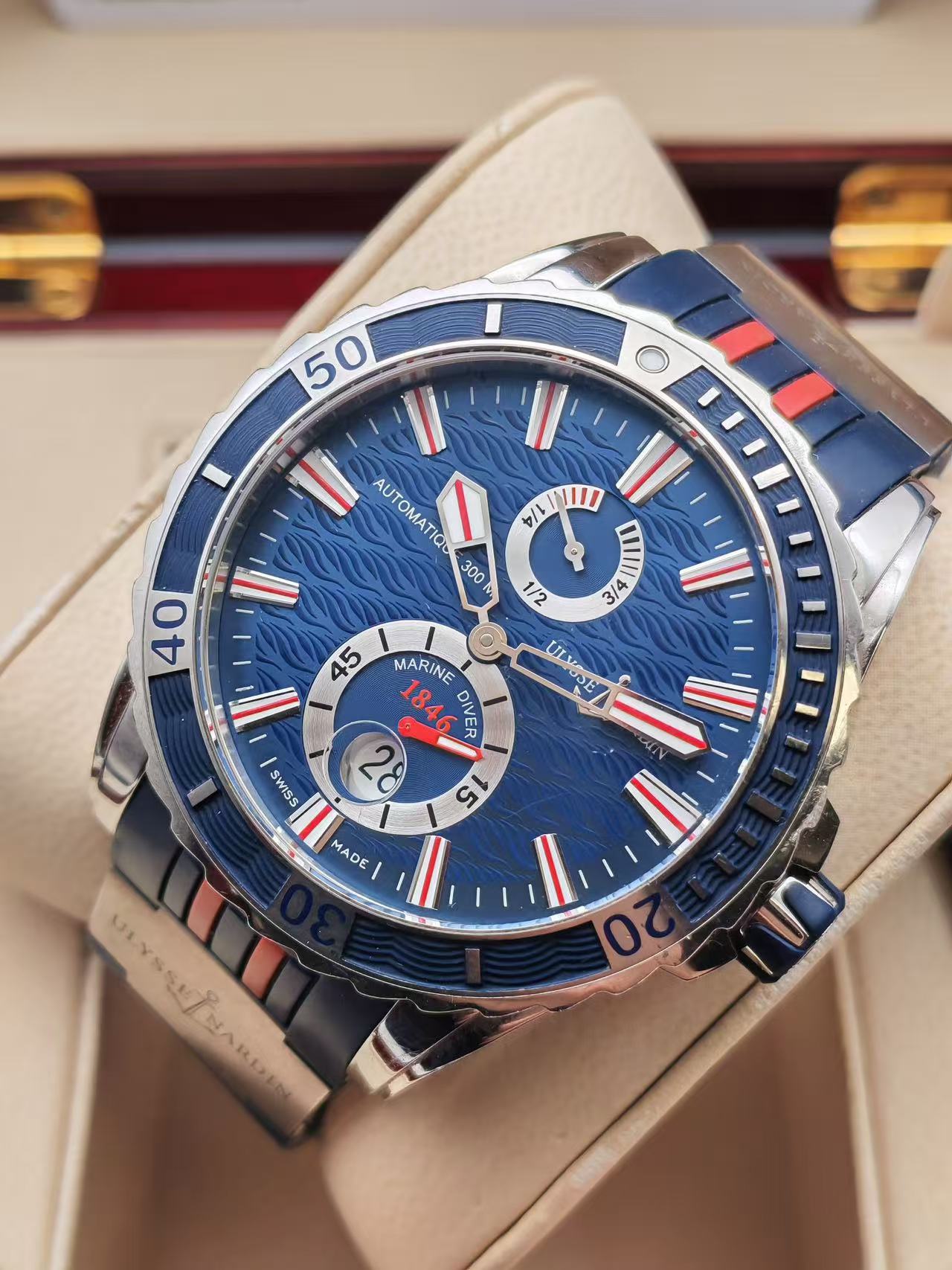 Ulysse Nardin 263-10-3 / 93 detail 1