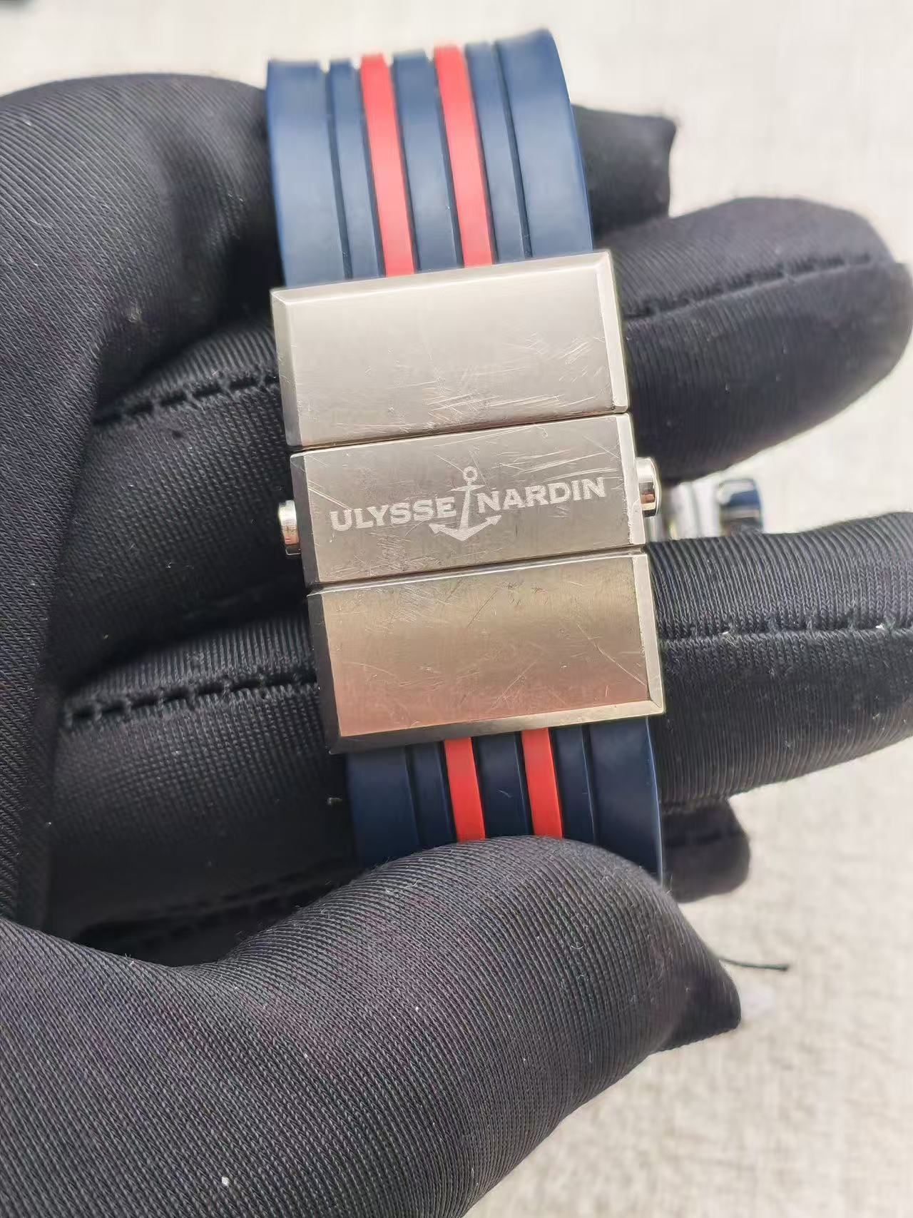 Ulysse Nardin 263-10-3 / 93 detail 3