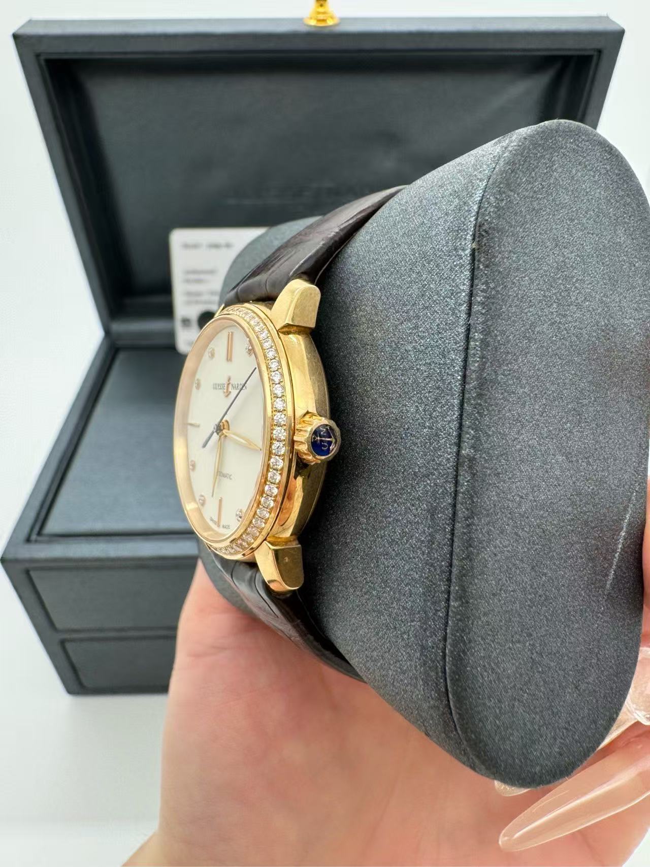 Ulysse Nardin 8106-116B-2 / 990 detail 2