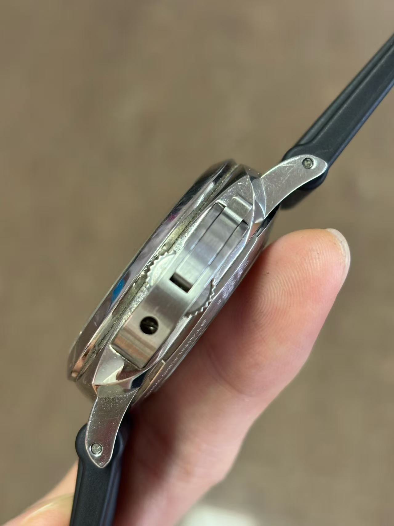 Panerai PAM01359 detail 2