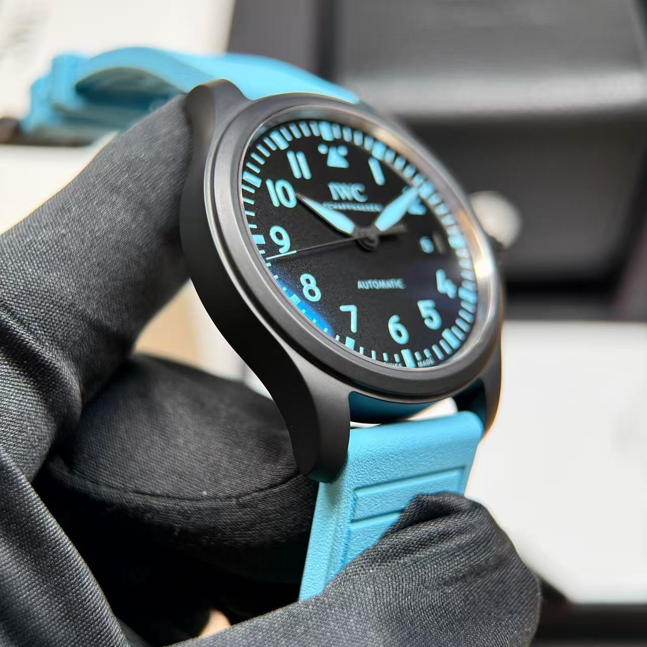 IWC IW328107 detail 2