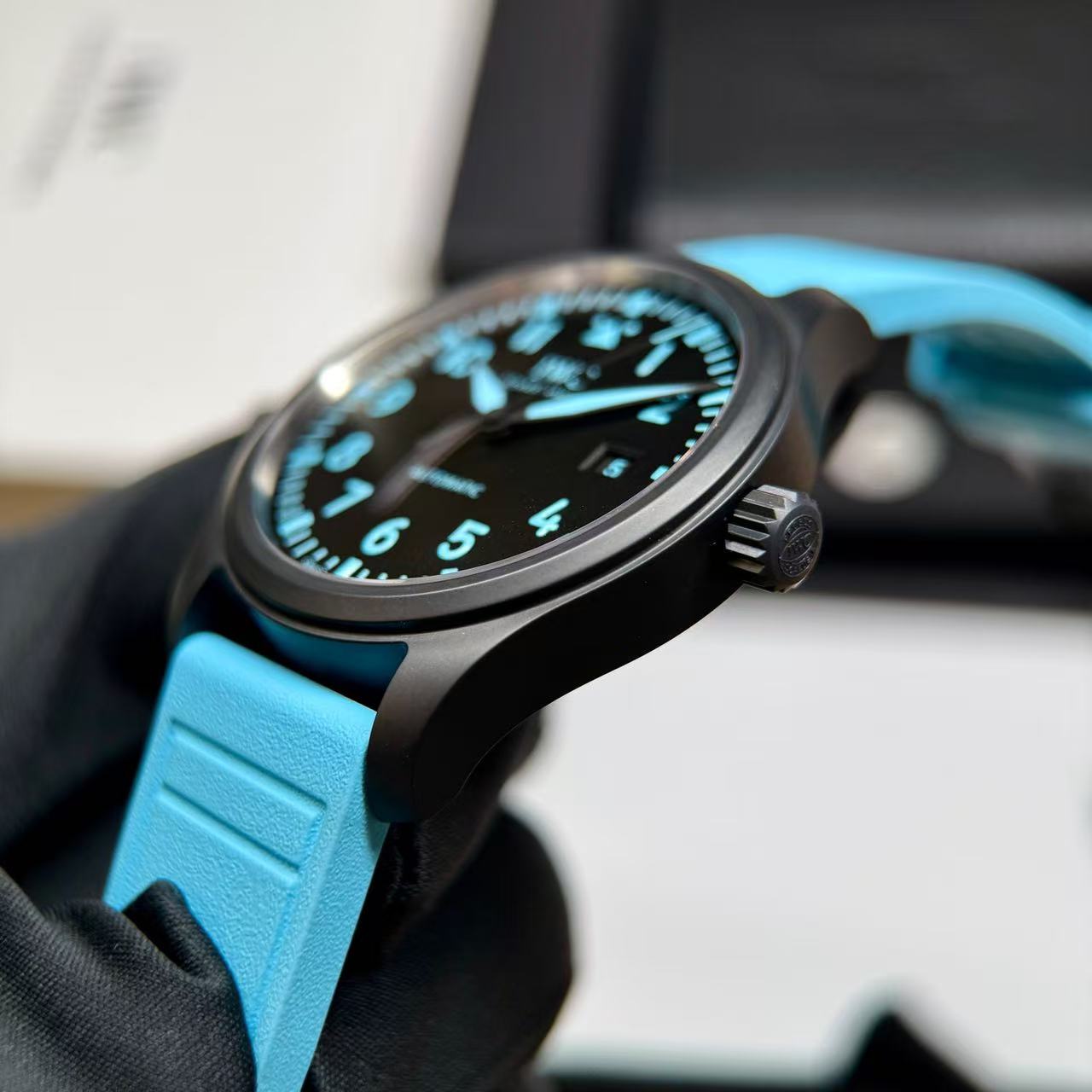 IWC IW328107 detail 3