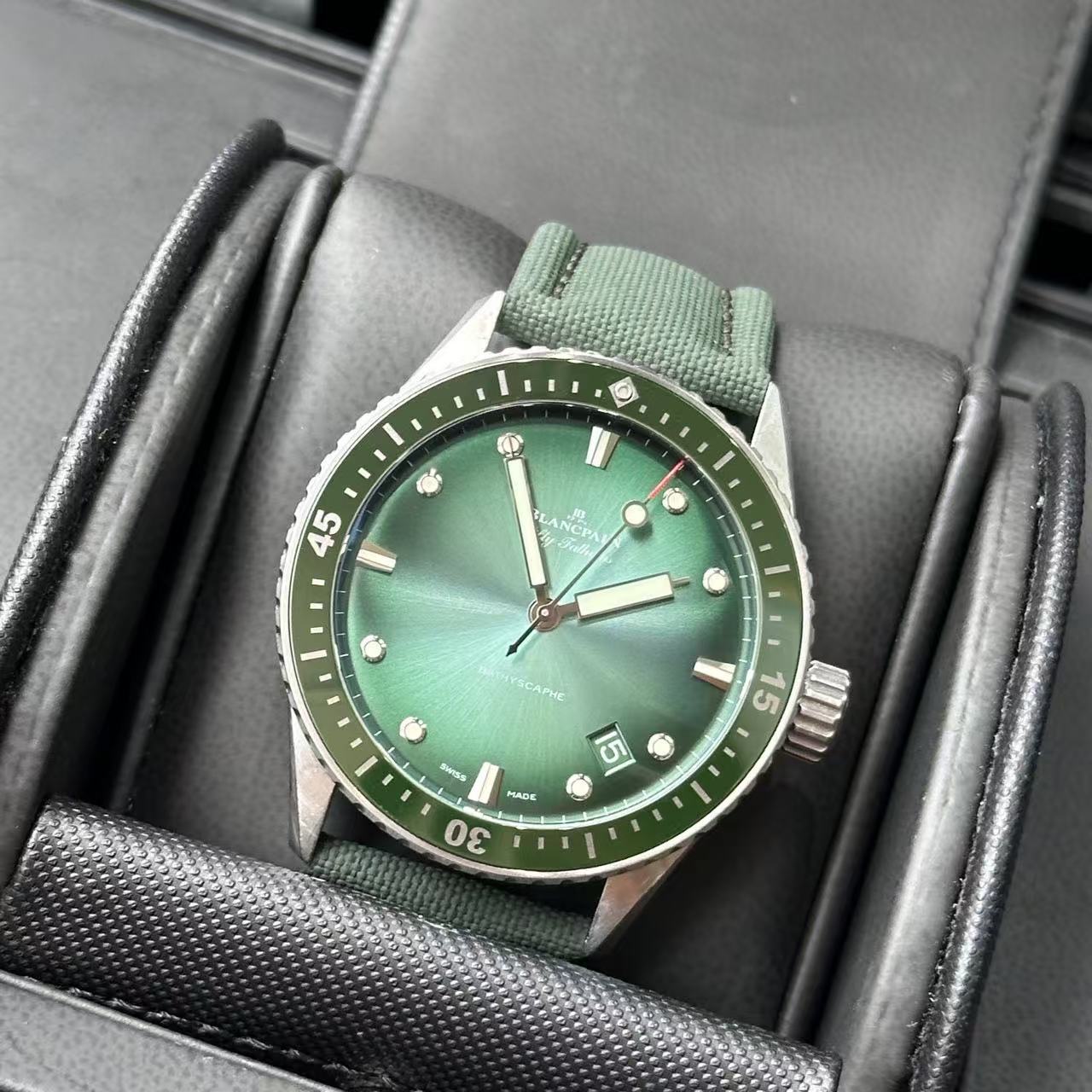 Blancpain 5000 1153 H52A detail 6