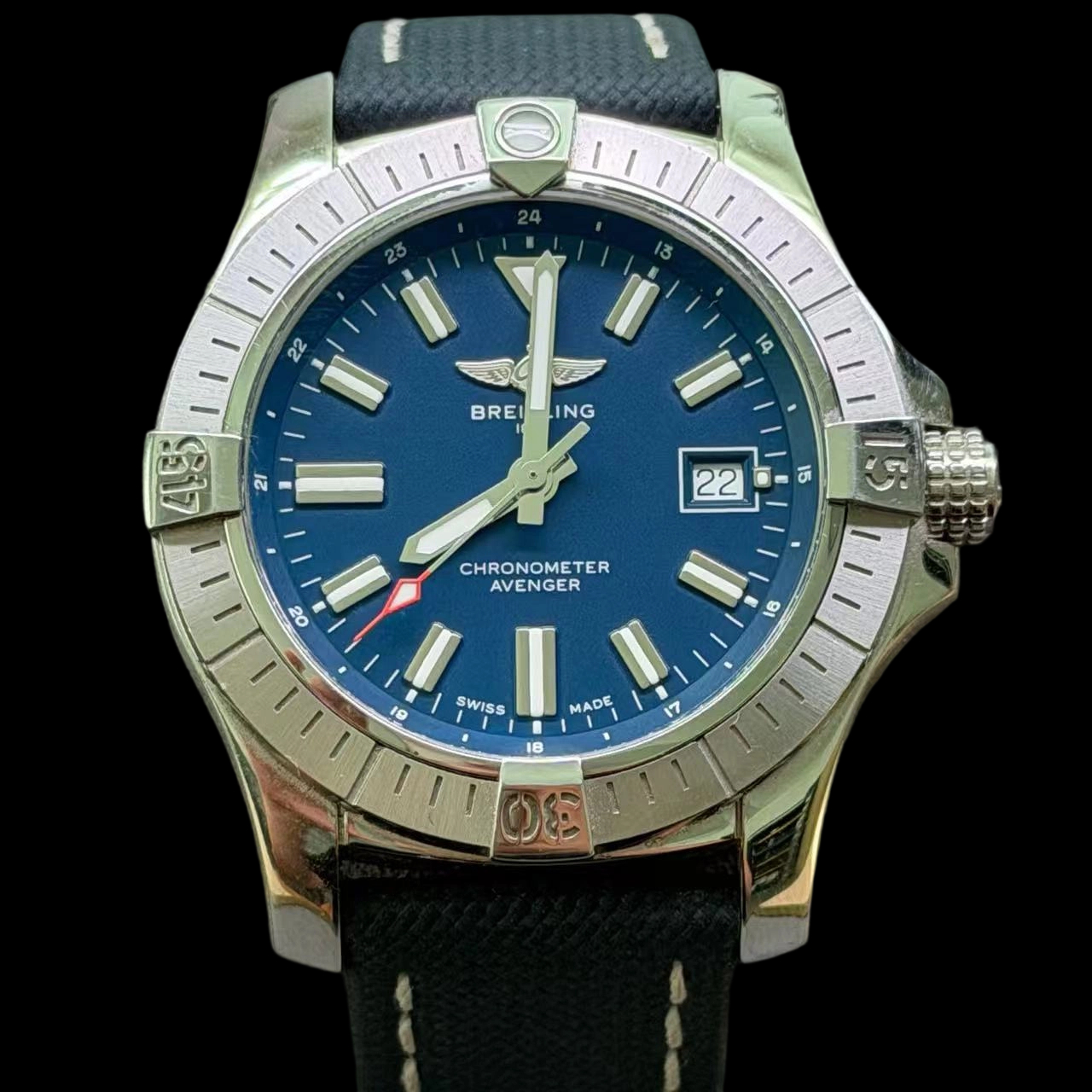 Breitling A17318101C1X1 detail 2