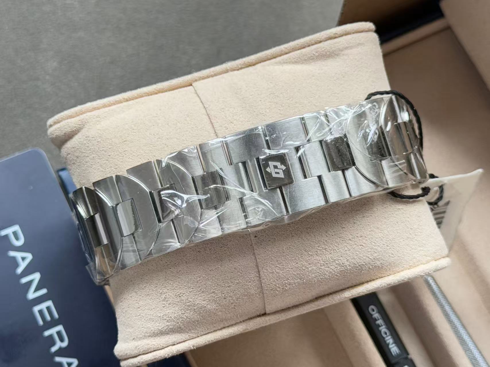 Panerai PAM01316 detail 4