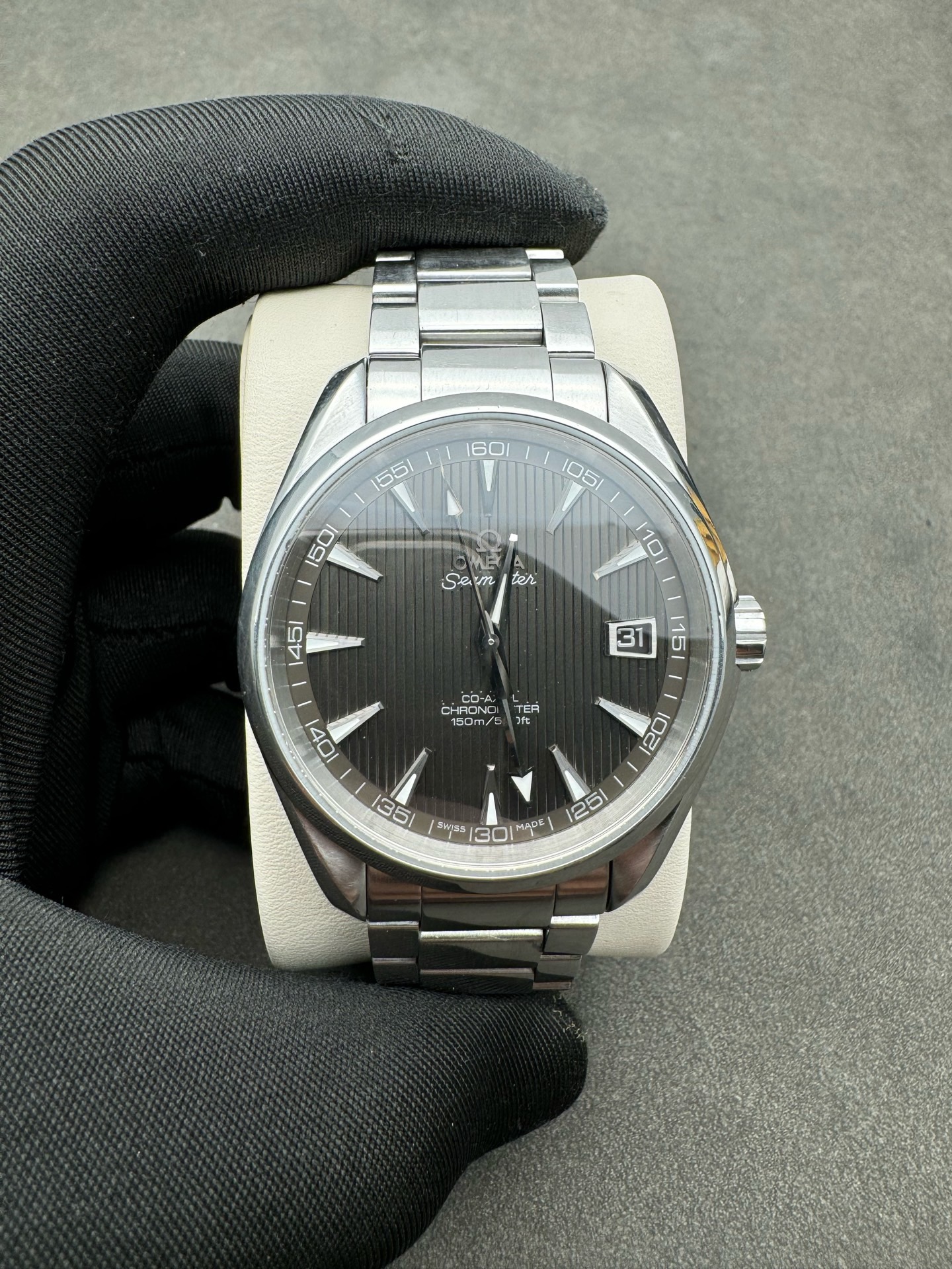 Omega 231.10.42.21.06.001