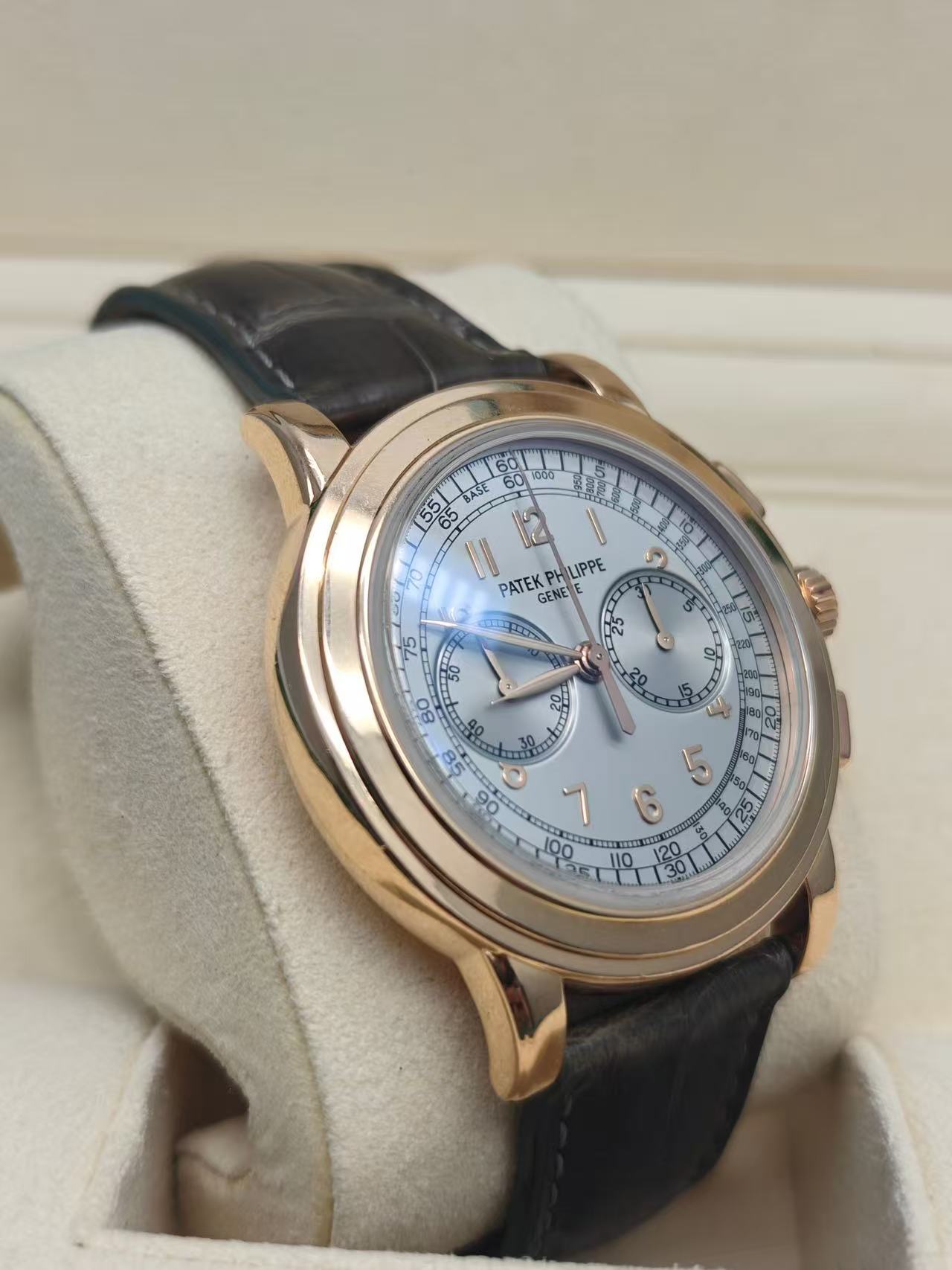 Patek Philippe 5070R-001 detail 2