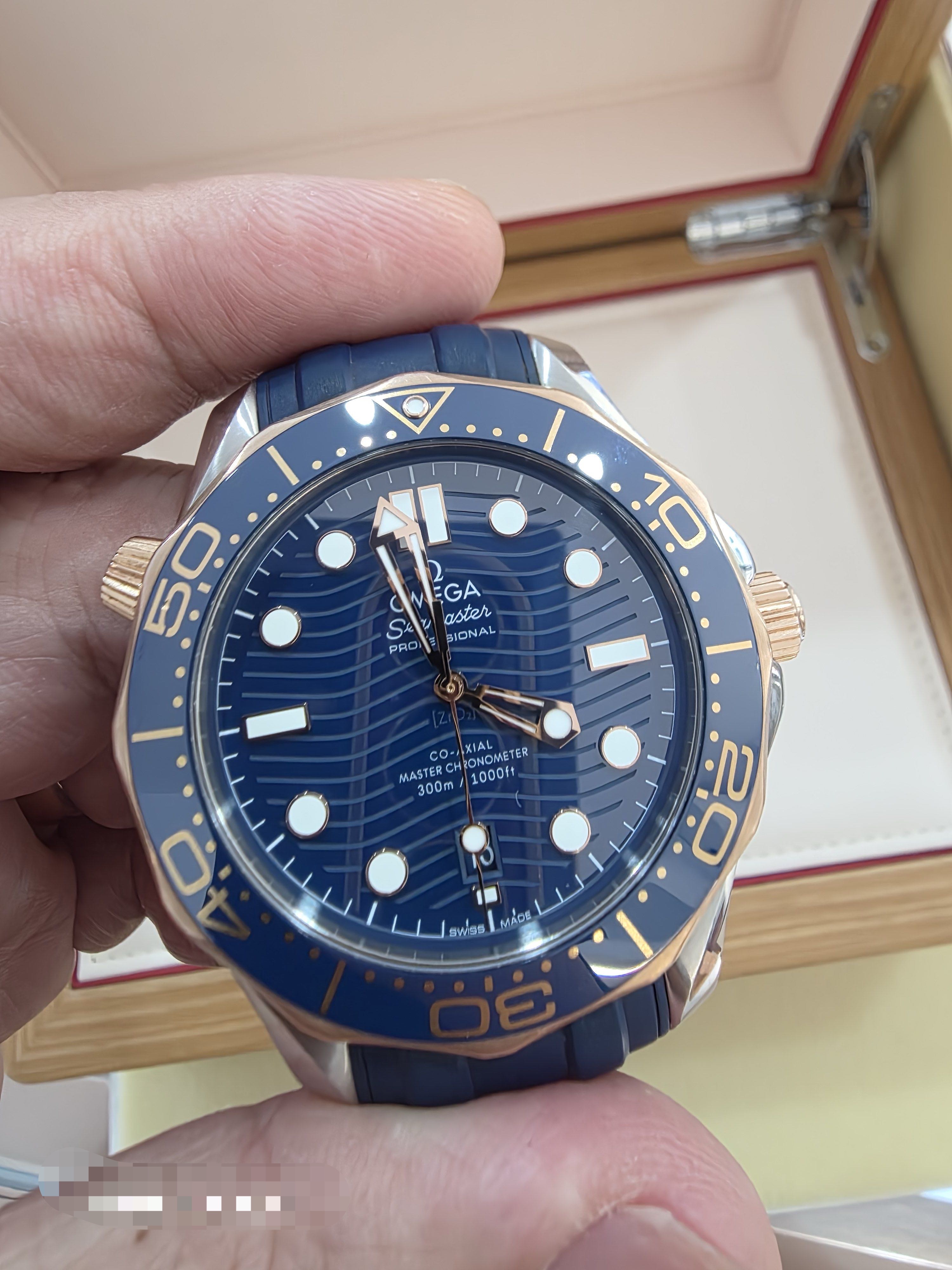 Omega 210.22.42.20.03.002