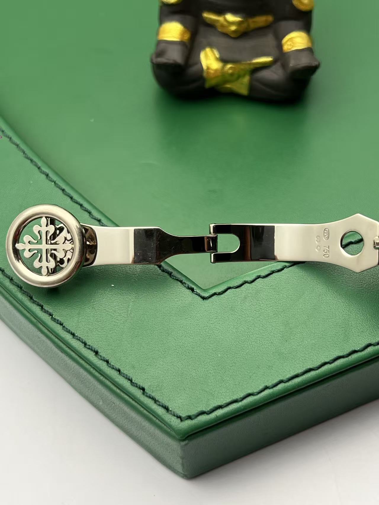 Patek Philippe 5159G-001 detail 3