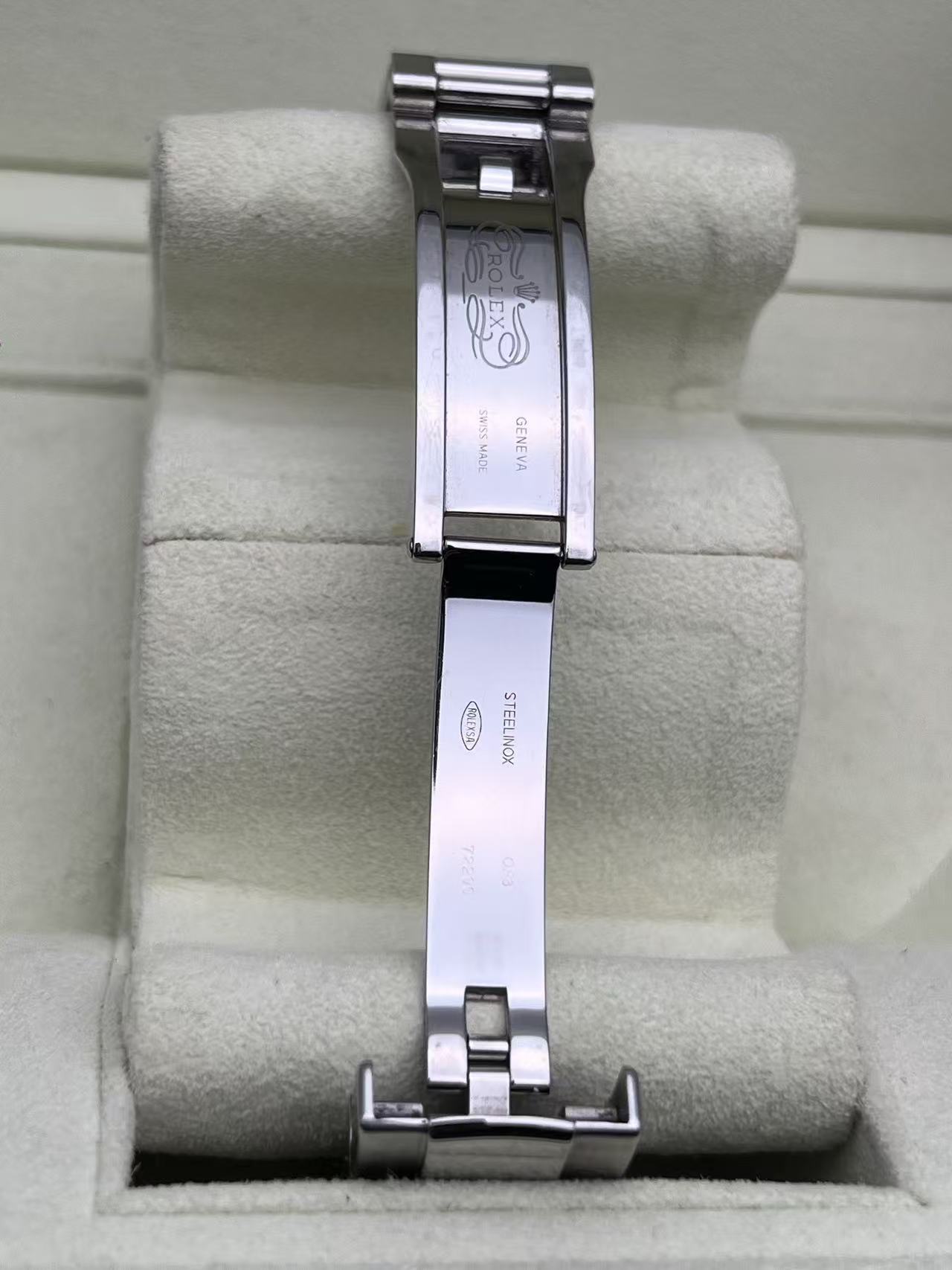 Rolex m116234-0120 detail 3