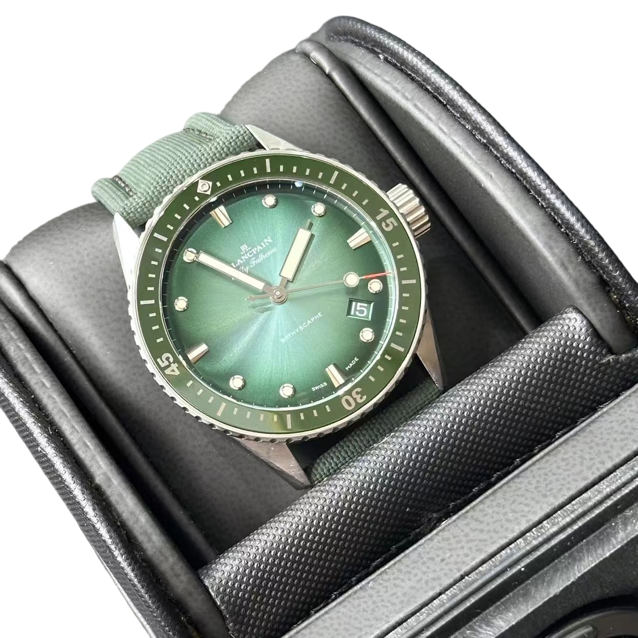 Blancpain 5000 1153 H52A detail 1