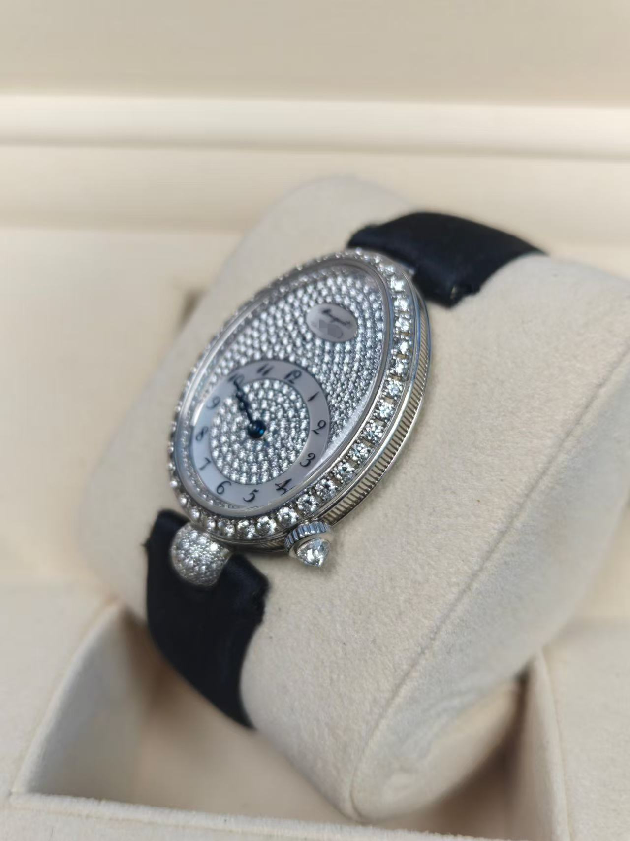 Breguet 8928BB / 8D / 944 / DD0D3L detail 2