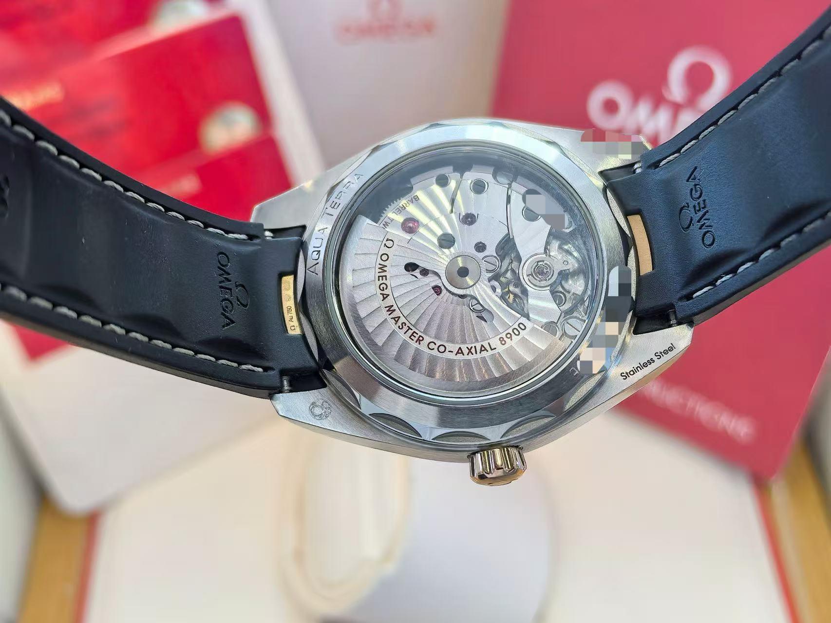 Omega 220.22.41.21.02.001 detail 7