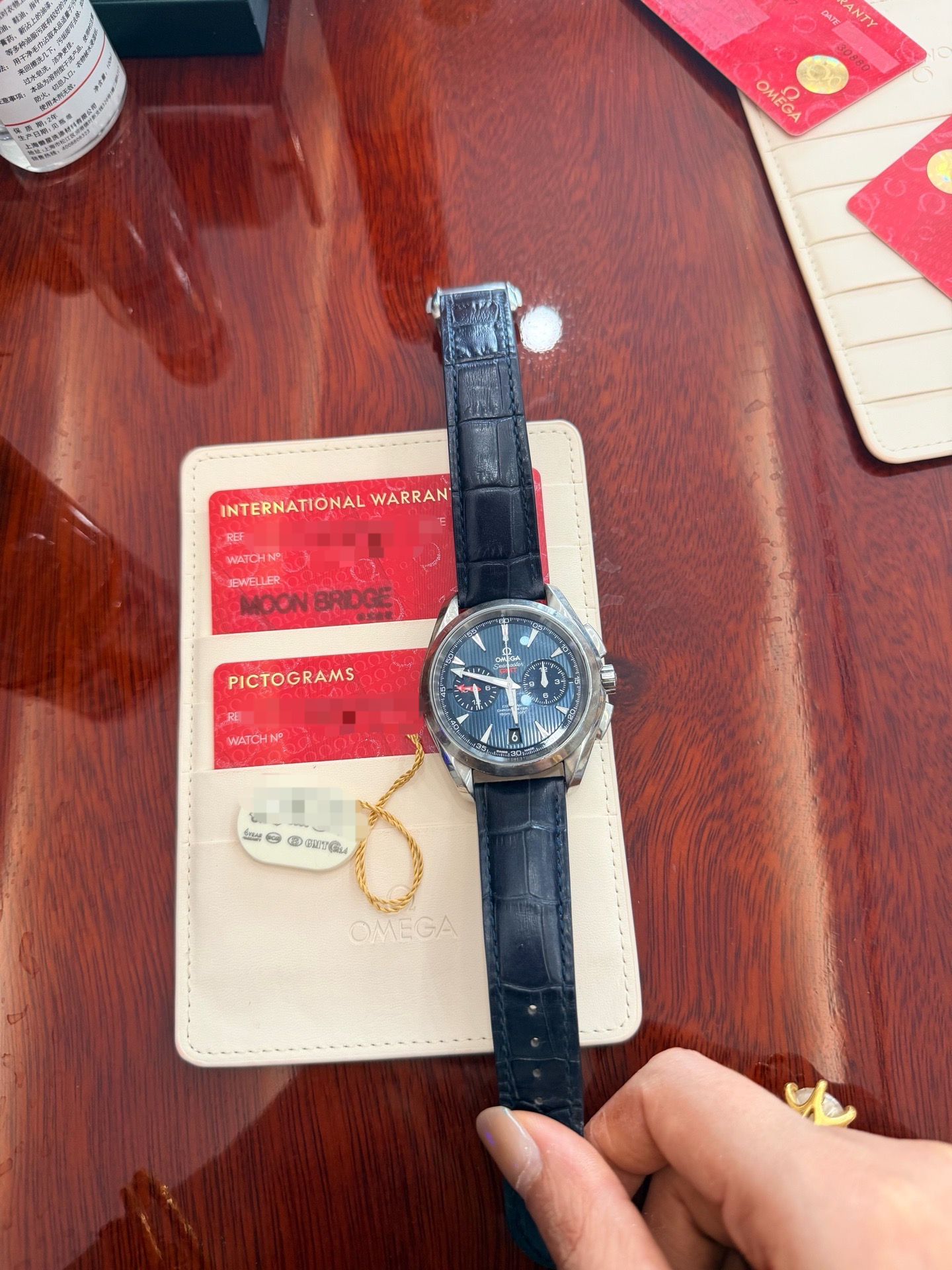 Omega 231.13.43.52.03.001 detail 1