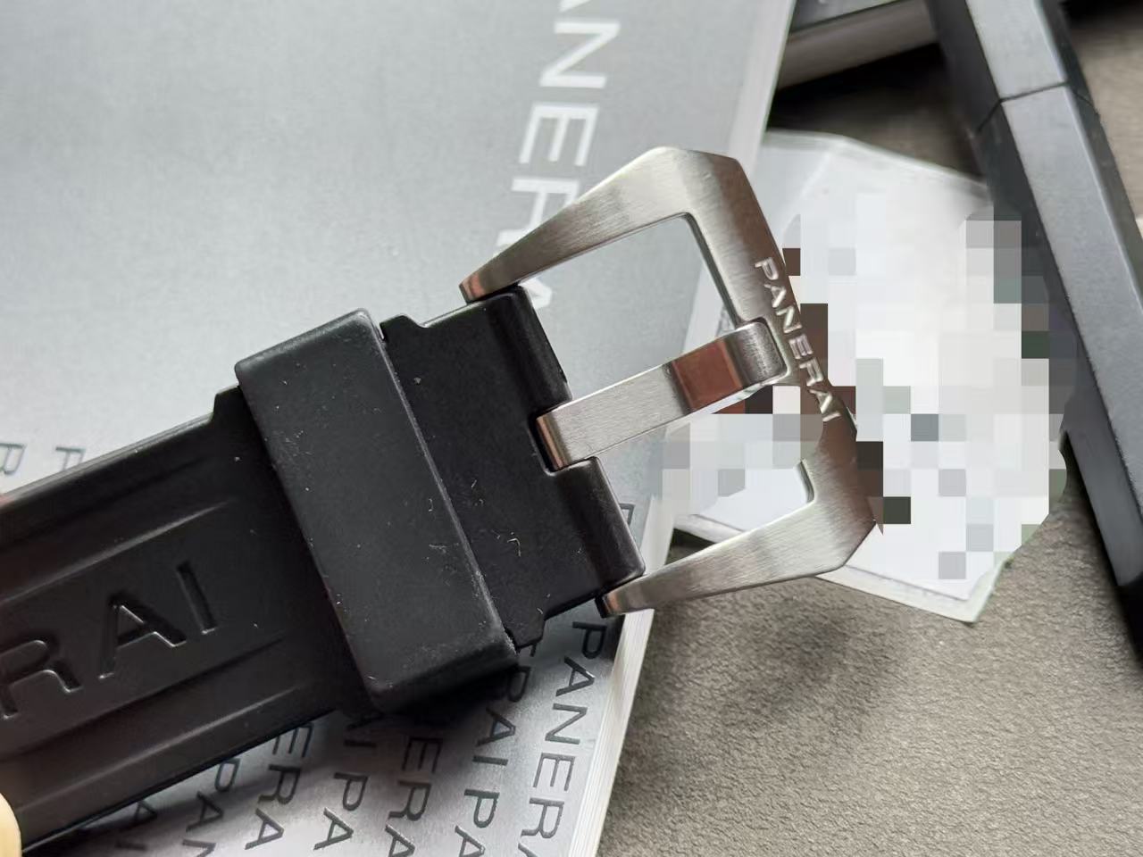 Panerai PAM00359 detail 4