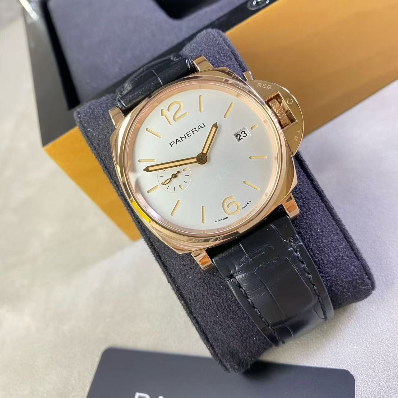 Panerai PAM01336 detail 2