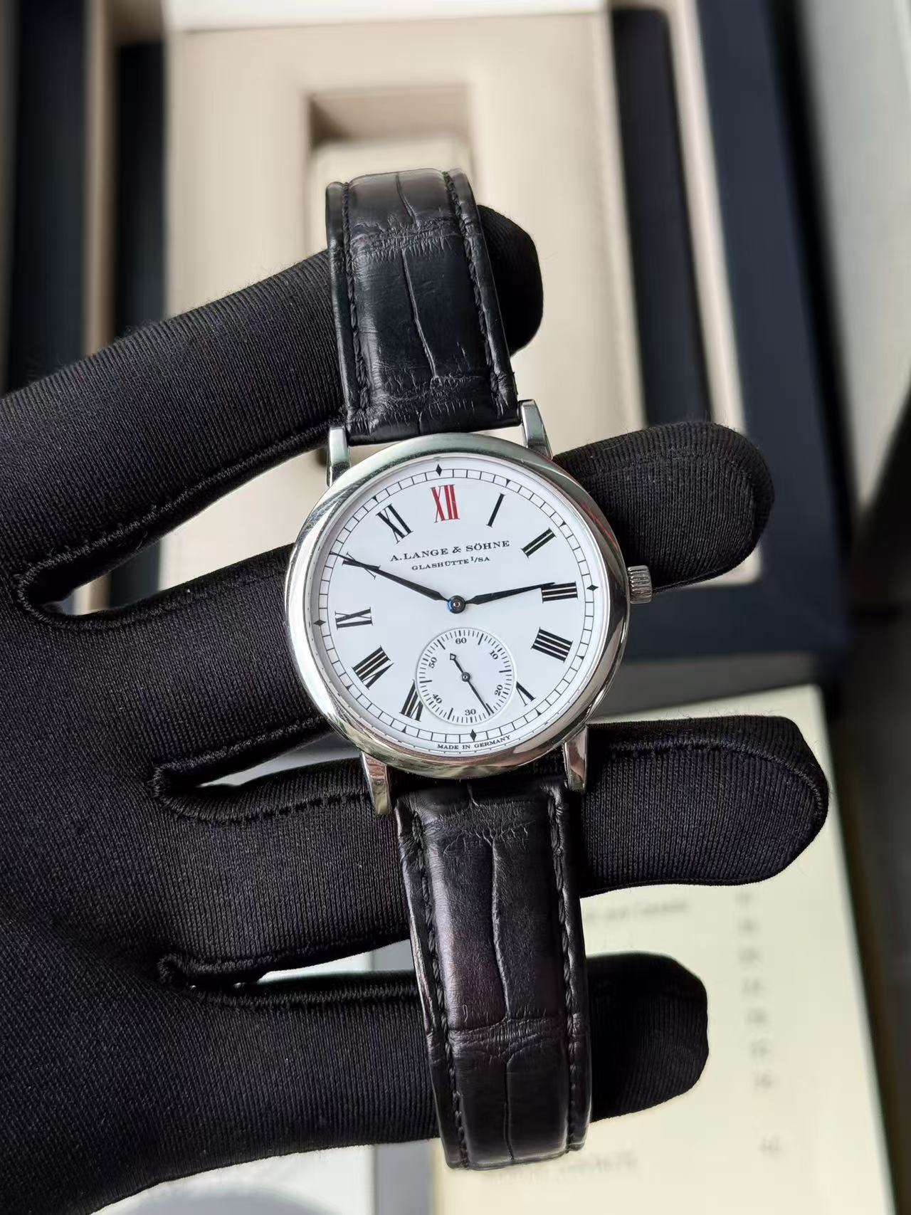 A. Lange & S&ouml;hne 302.025 detail 3