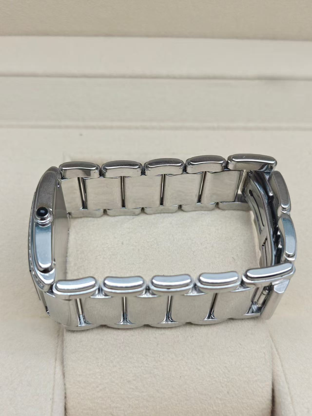 Patek Philippe 4910 / 10a-010 detail 5