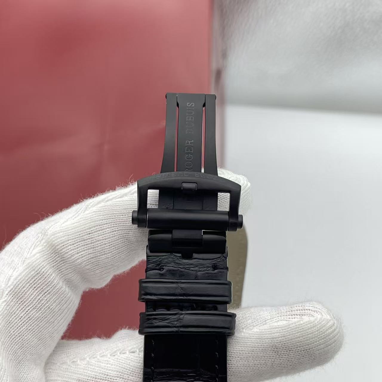 Roger Dubuis RDDBEX0473 detail 5