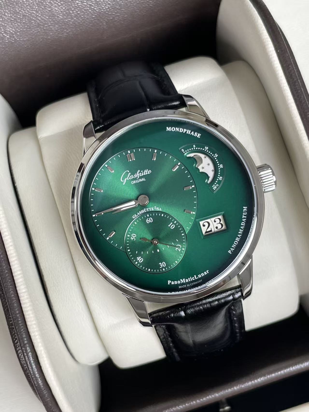 Glashütte Original 1-90-02-13-32-31