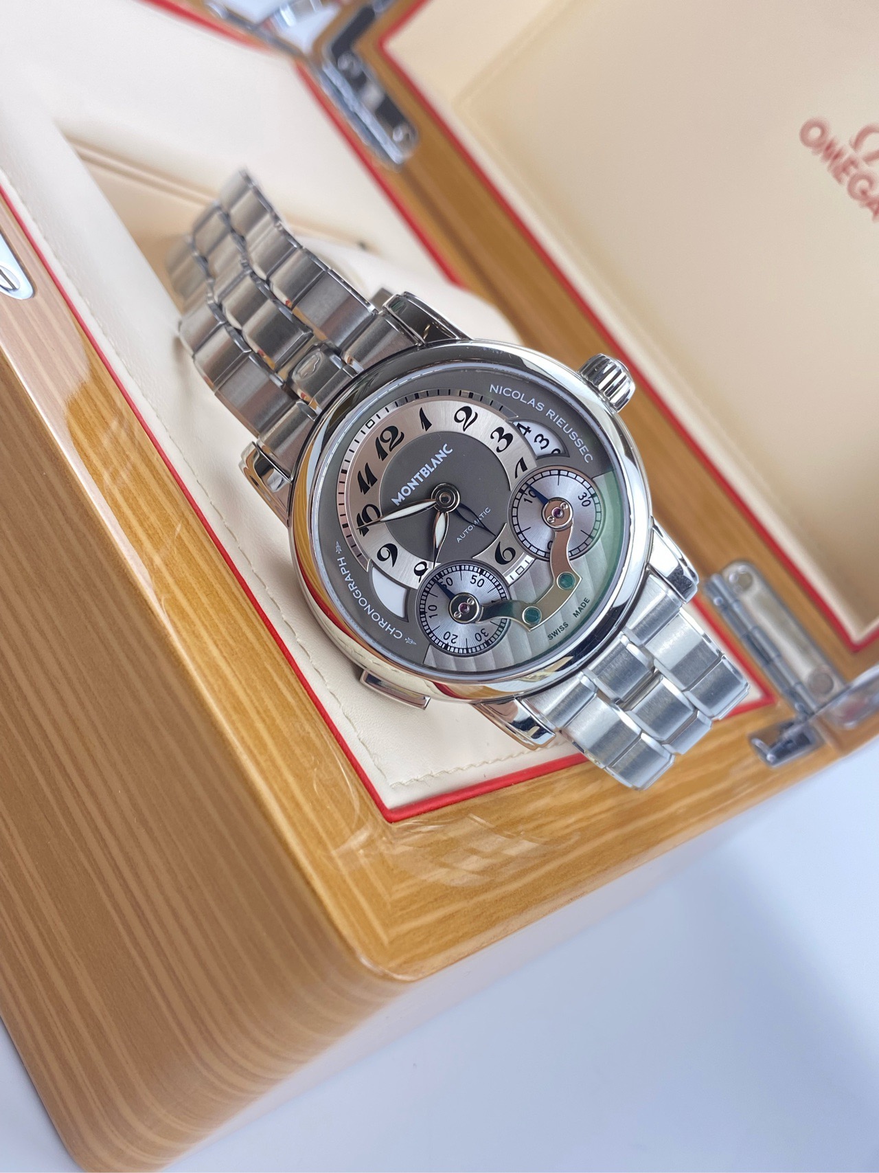 Montblanc U0102336 detail 4