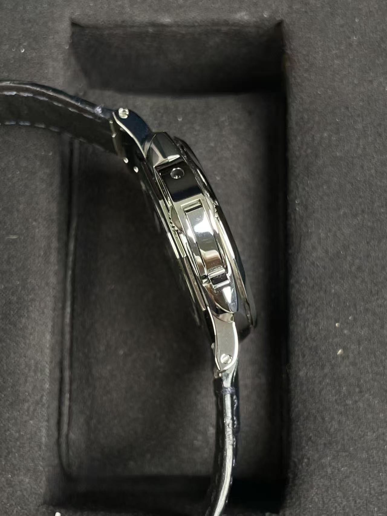 Panerai PAM01274 detail 4