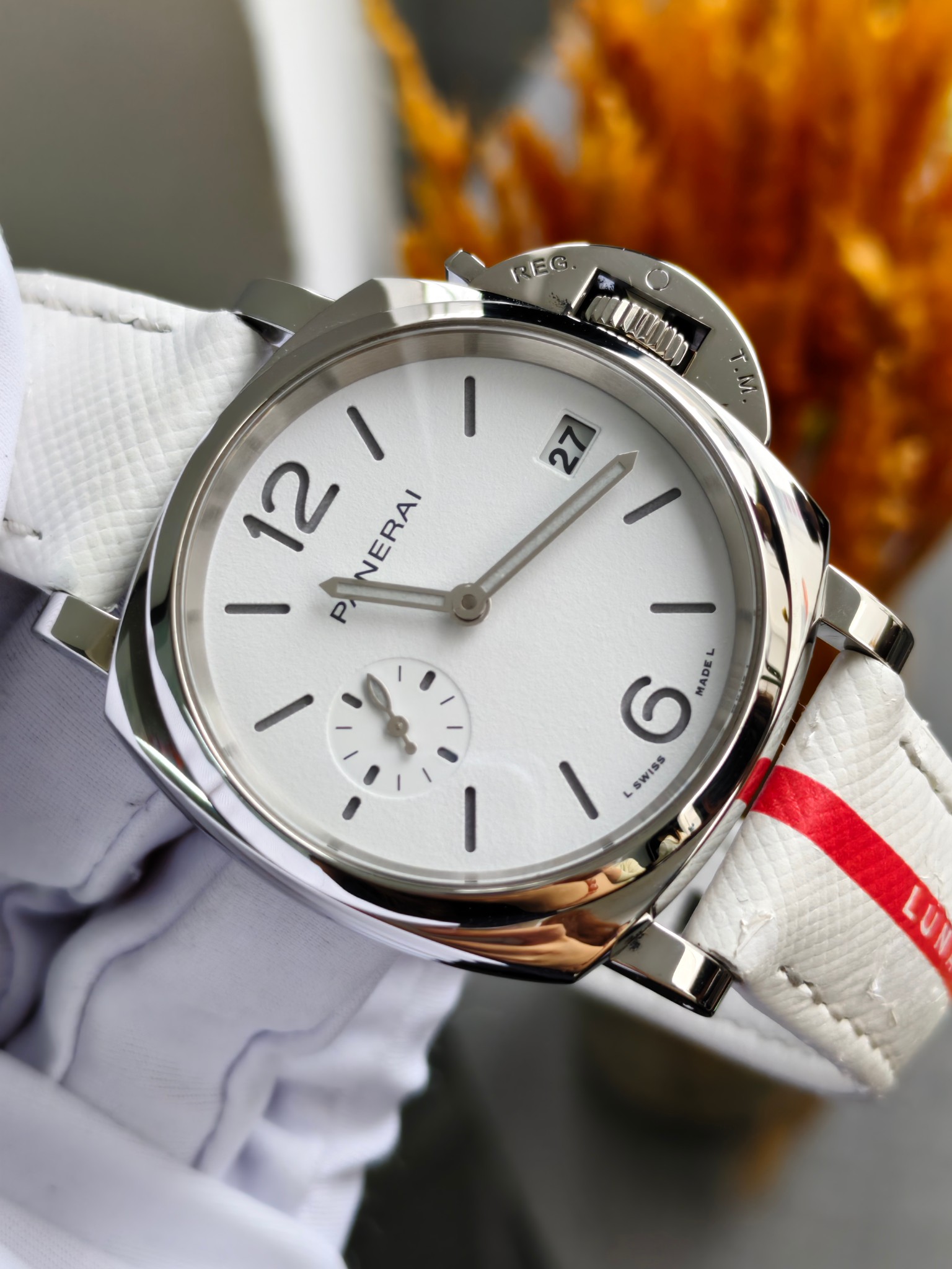 Panerai PAM01306 detail 1