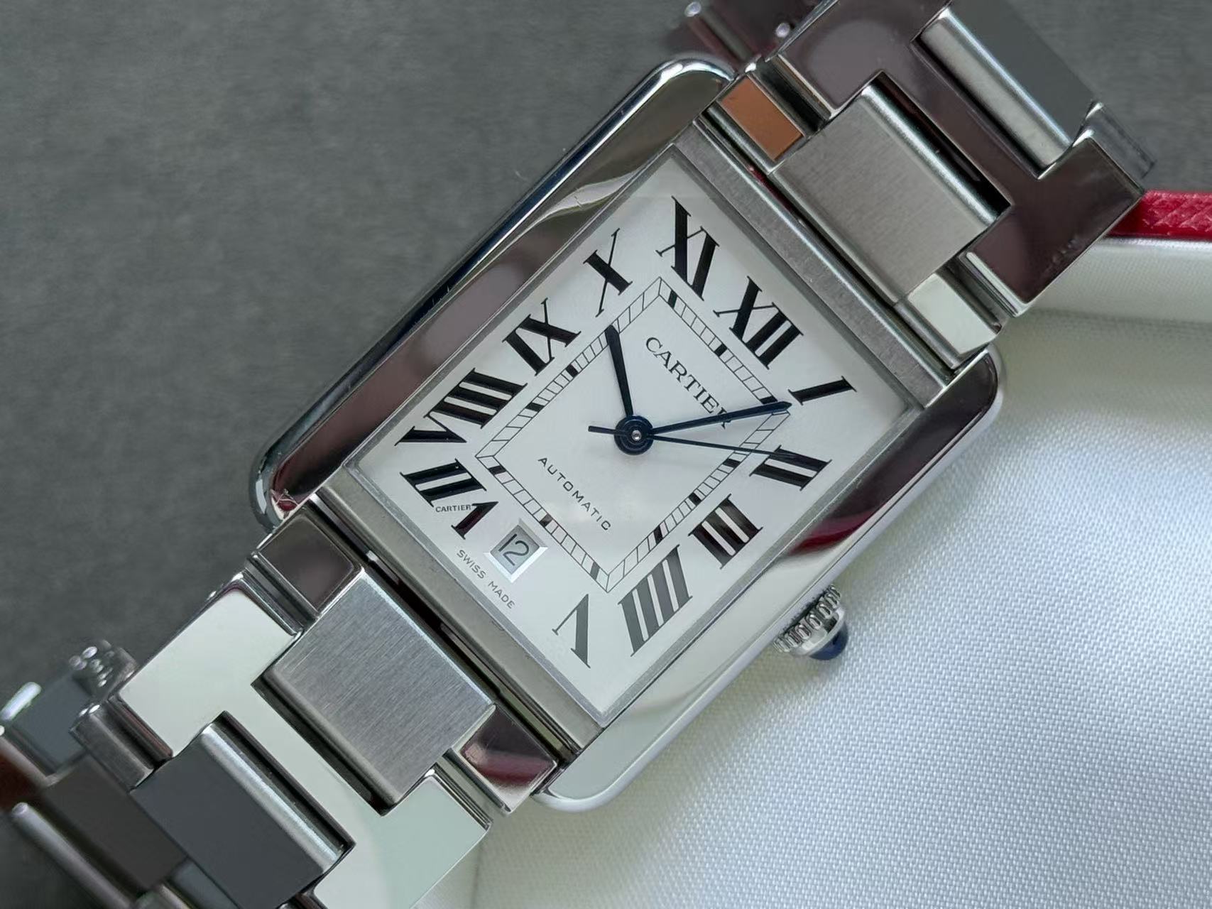 Cartier W5200028 detail 1