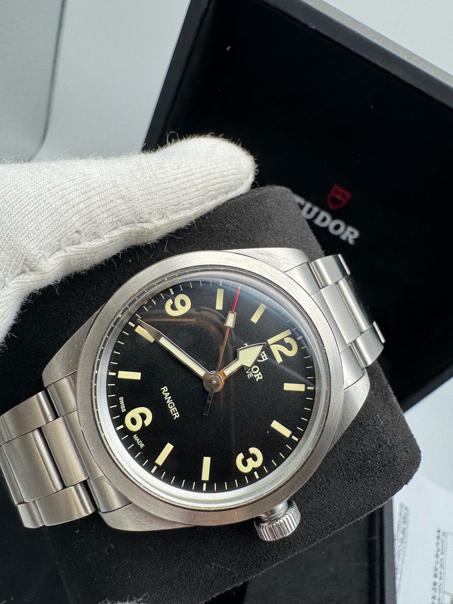 Tudor m79950-0001 detail 1