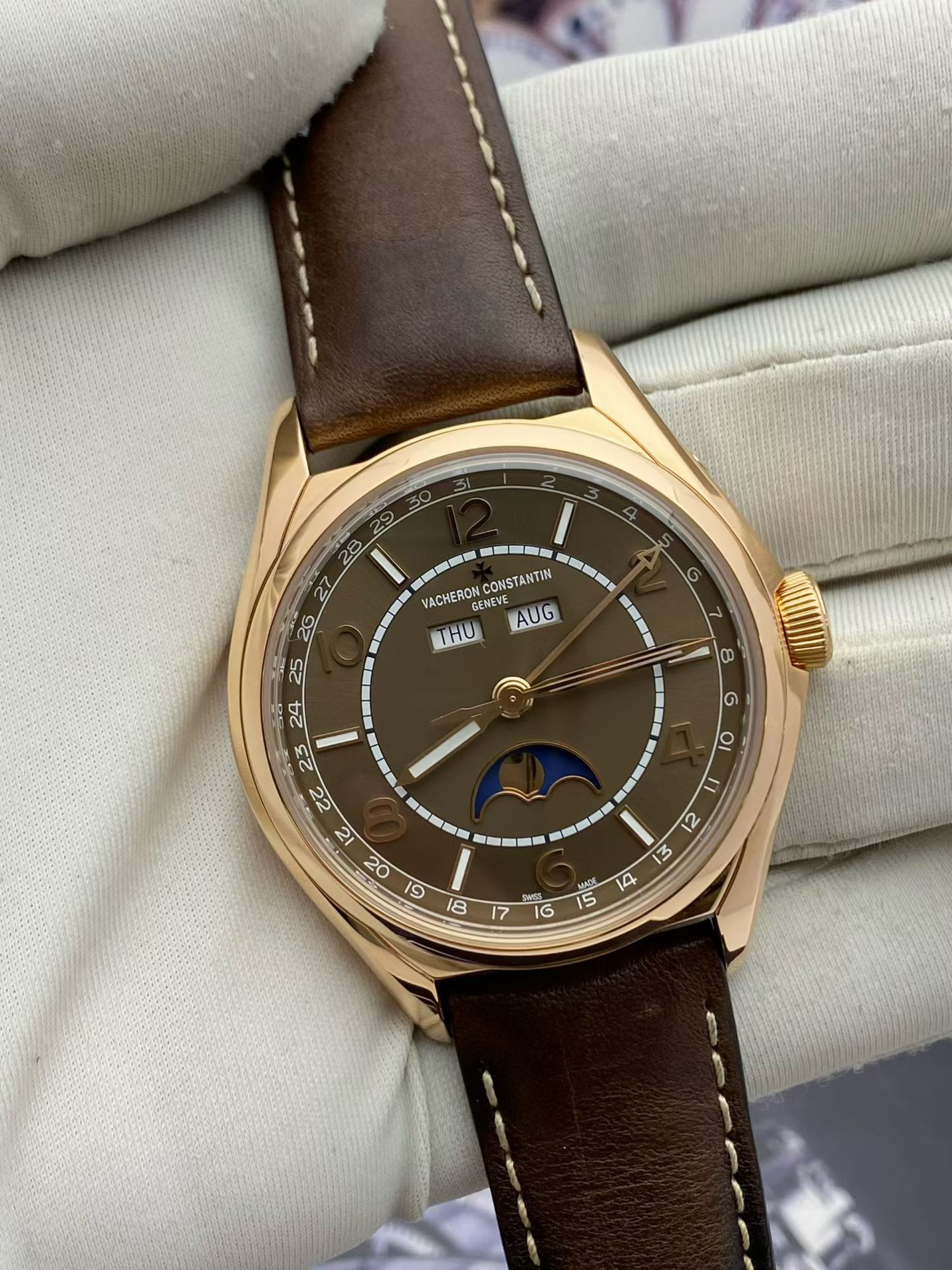 Vacheron Constantin 4000E / 000R-B065 detail 1