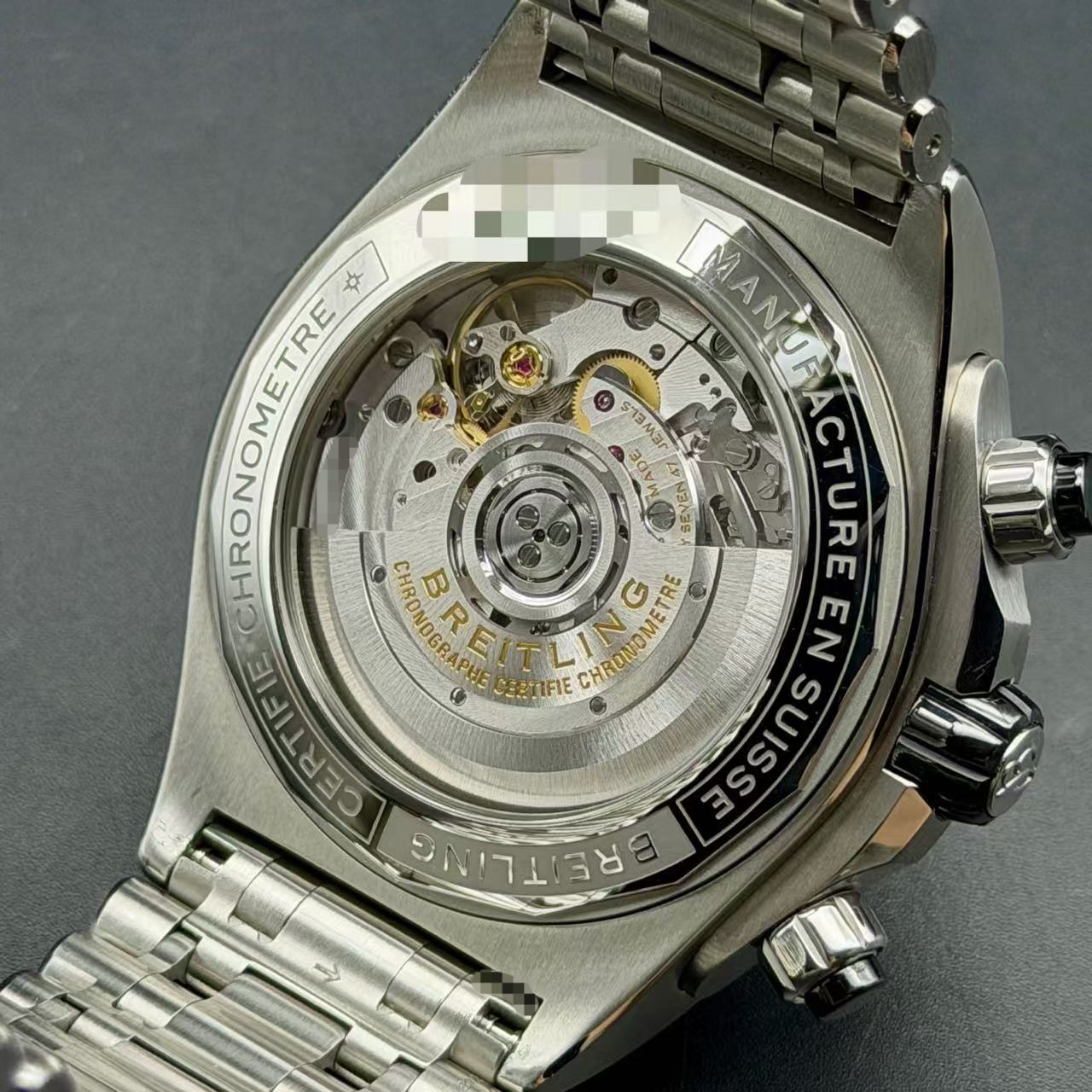 Breitling AB0136251B1A1 detail 5