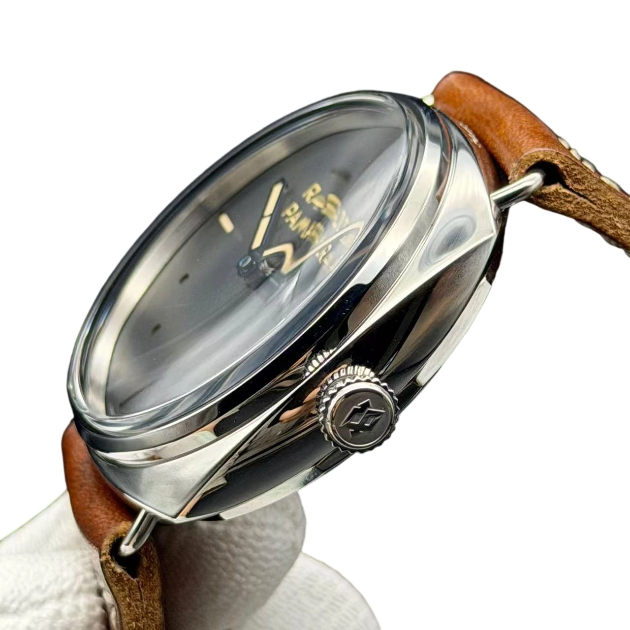 Panerai PAM00449 detail 3