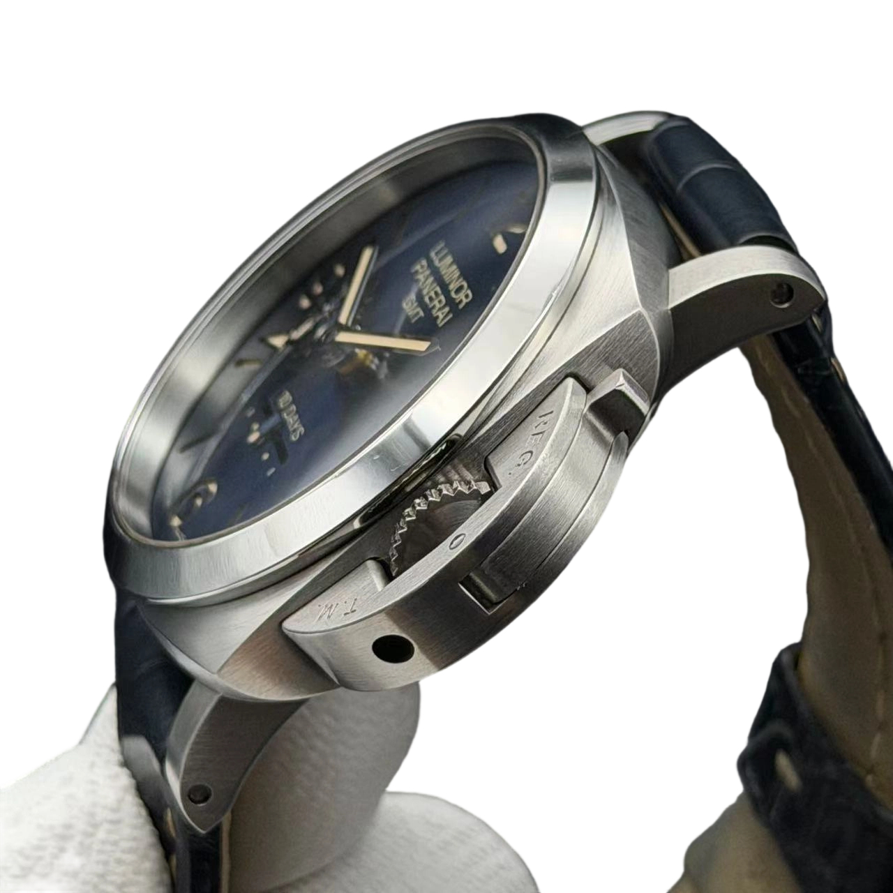 Panerai PAM00986 detail 3