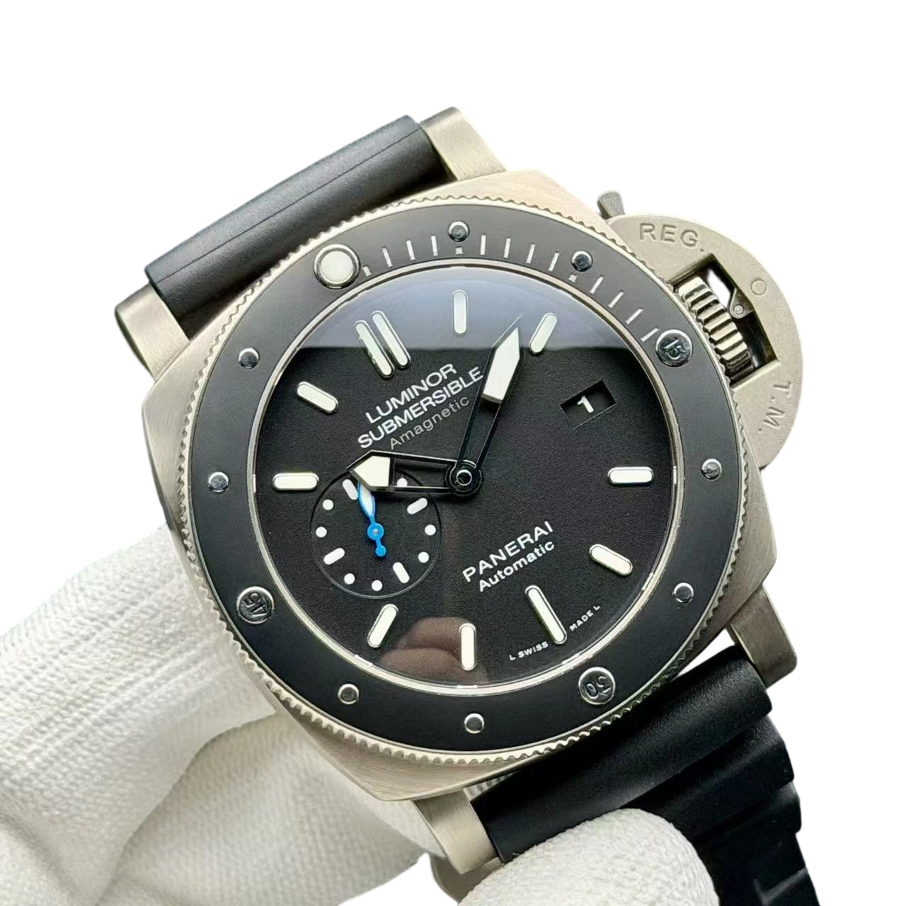 Panerai PAM01389 detail 2