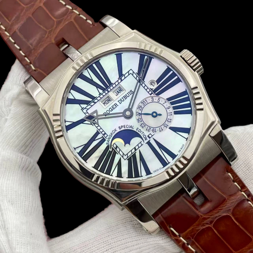 Roger Dubuis SY43 detail 2