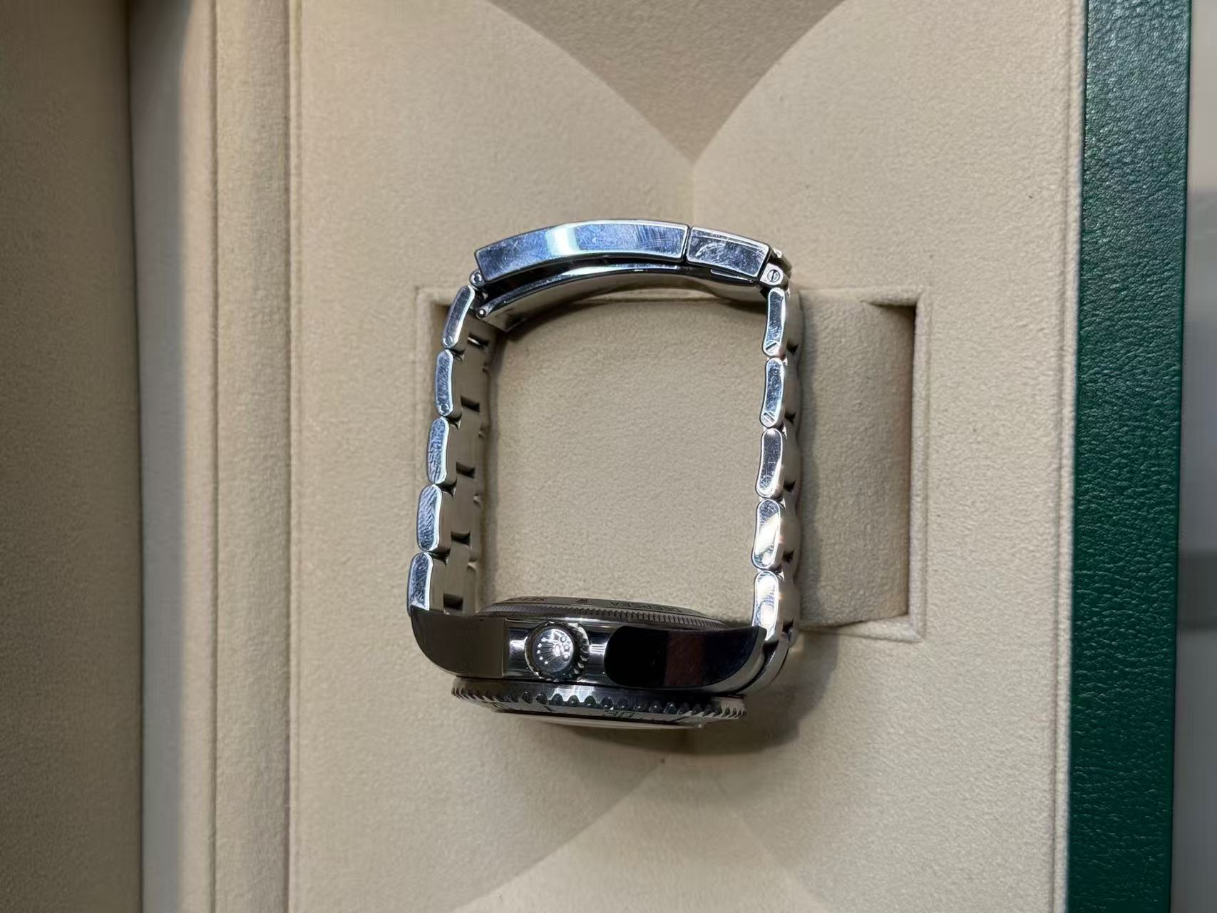 Rolex 136660 detail 6