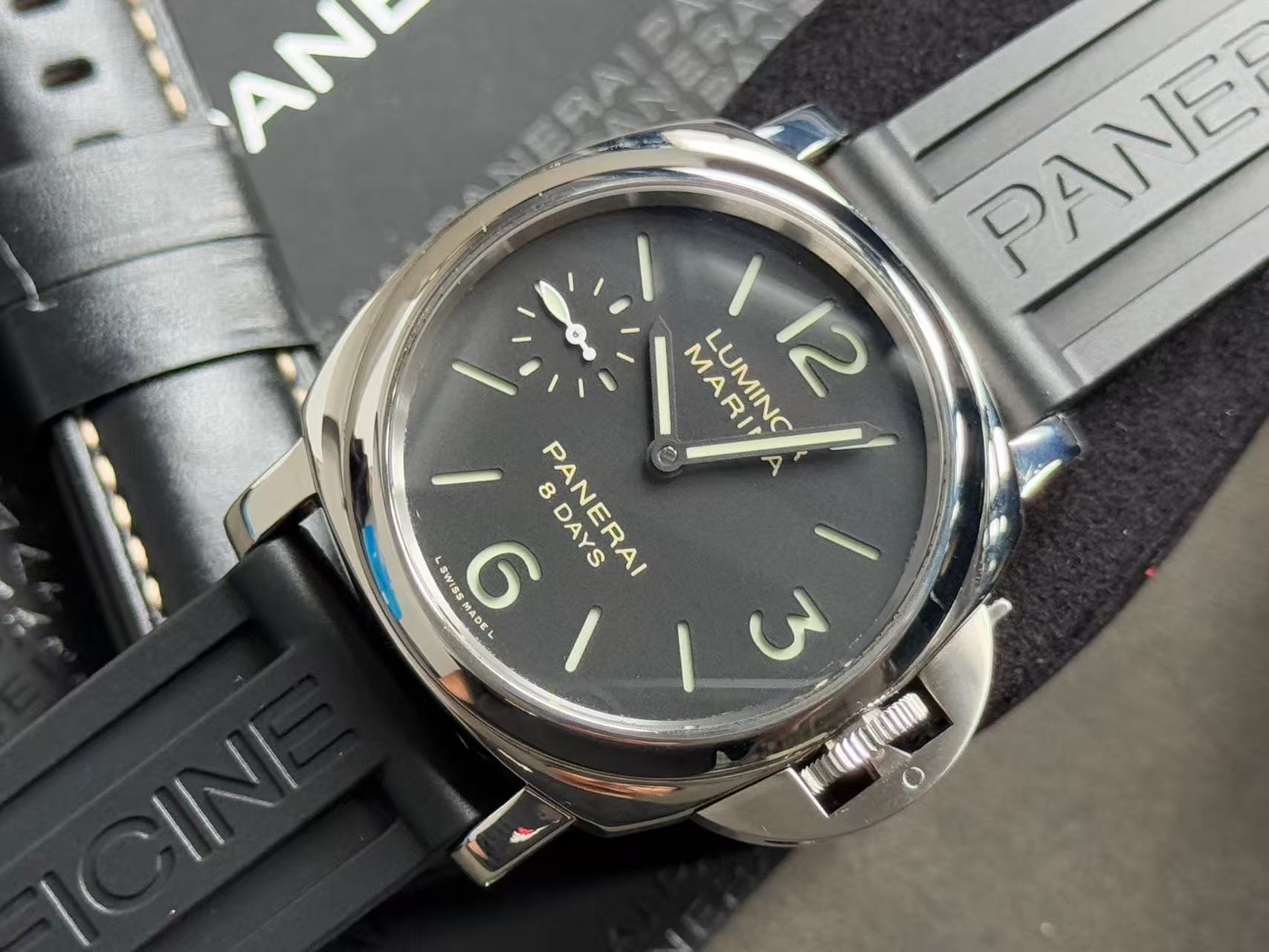 Panerai PAM00510 detail 1