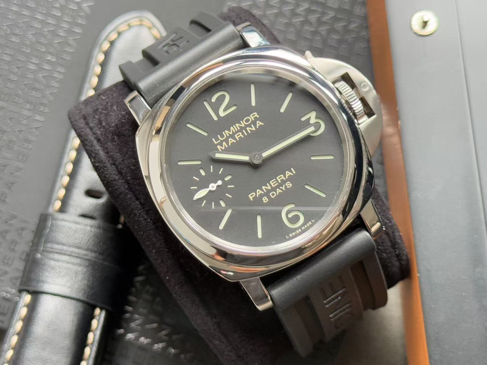 Panerai PAM00510 detail 2