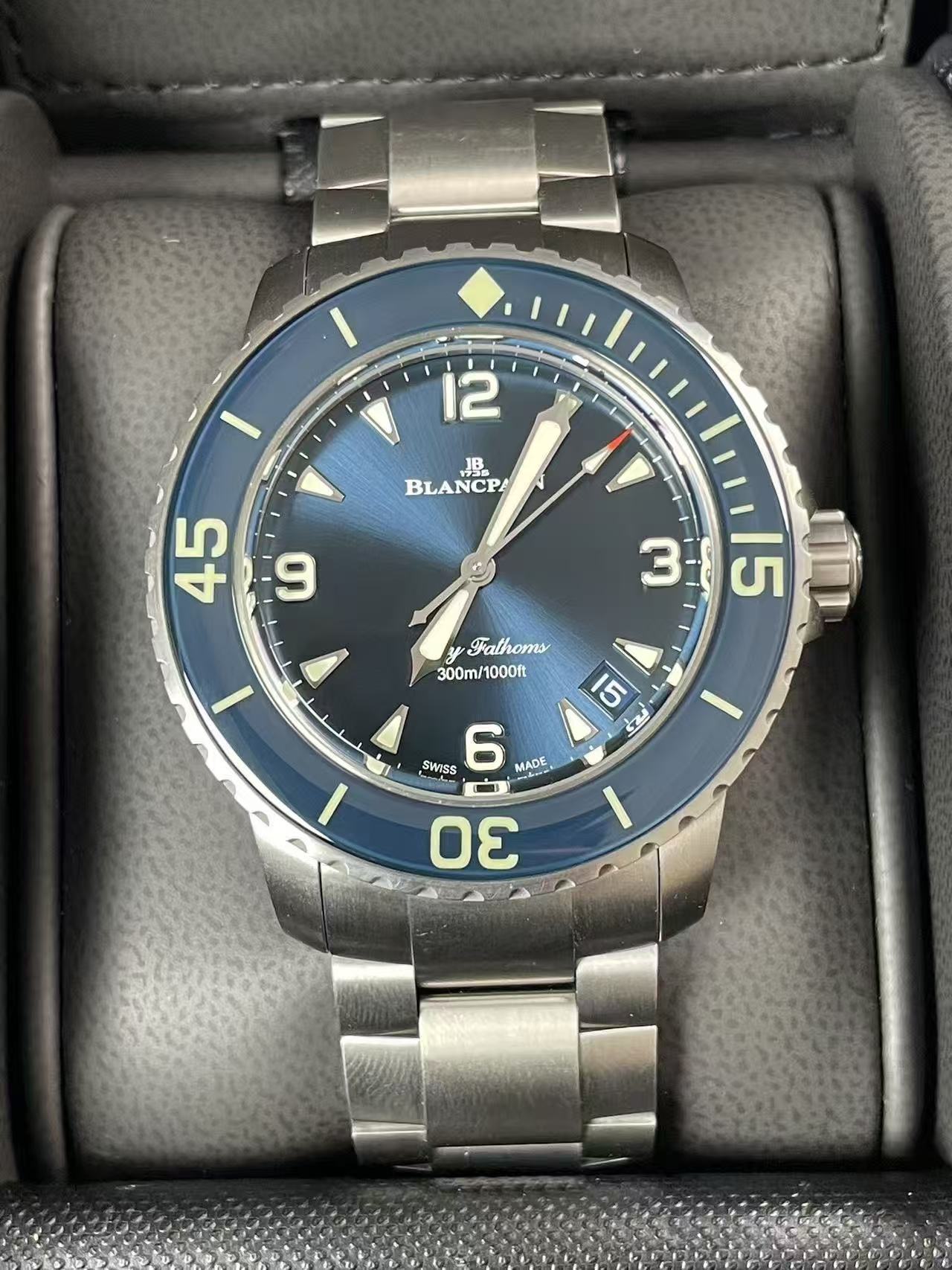 Blancpain 5010 12B40 98S detail 1